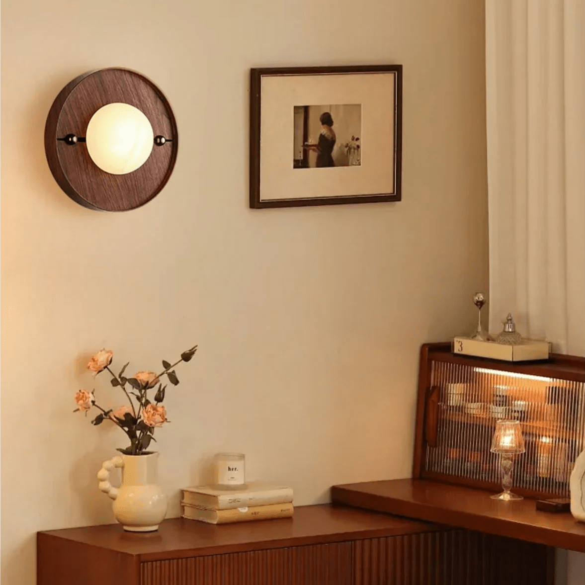 Koyan Alabaster Wall Lamp