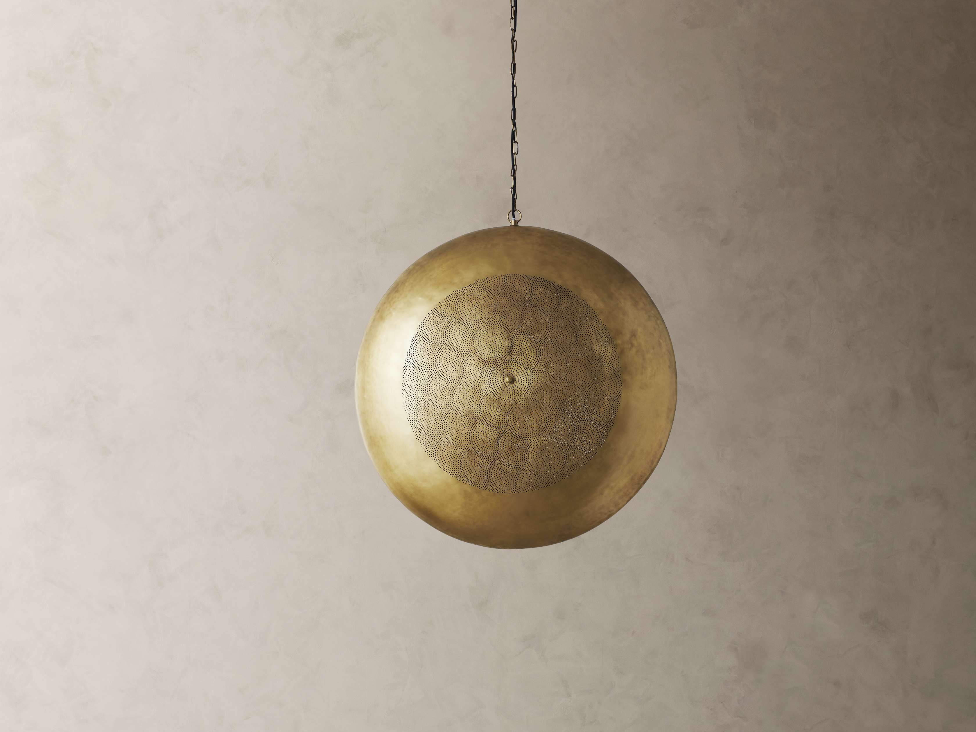Astrid Circle Pendant