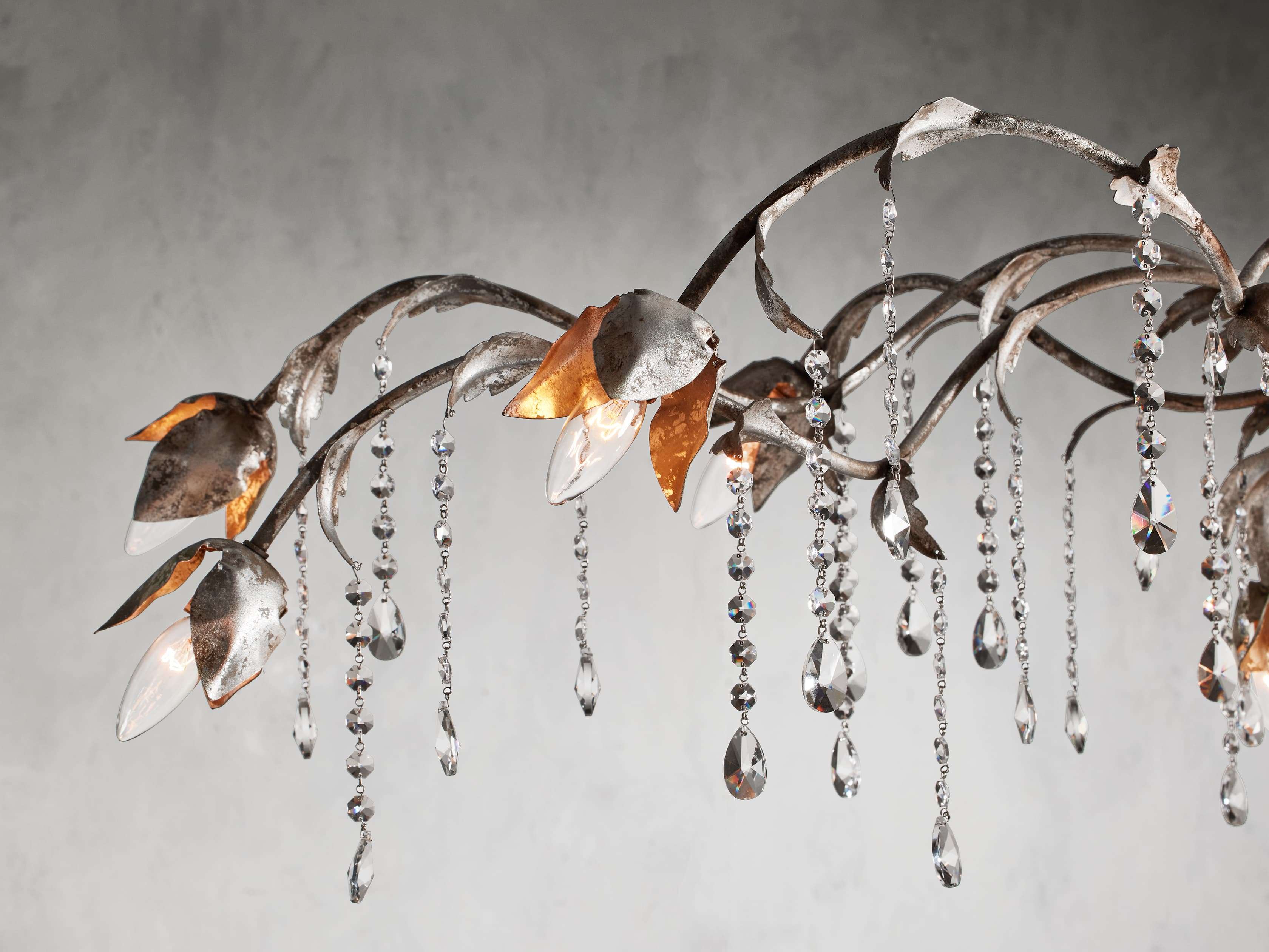 Viticcio Linear Chandelier