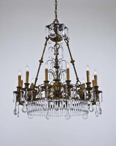Crystal Brass Twelve-Light Chandelier with Tan Drip