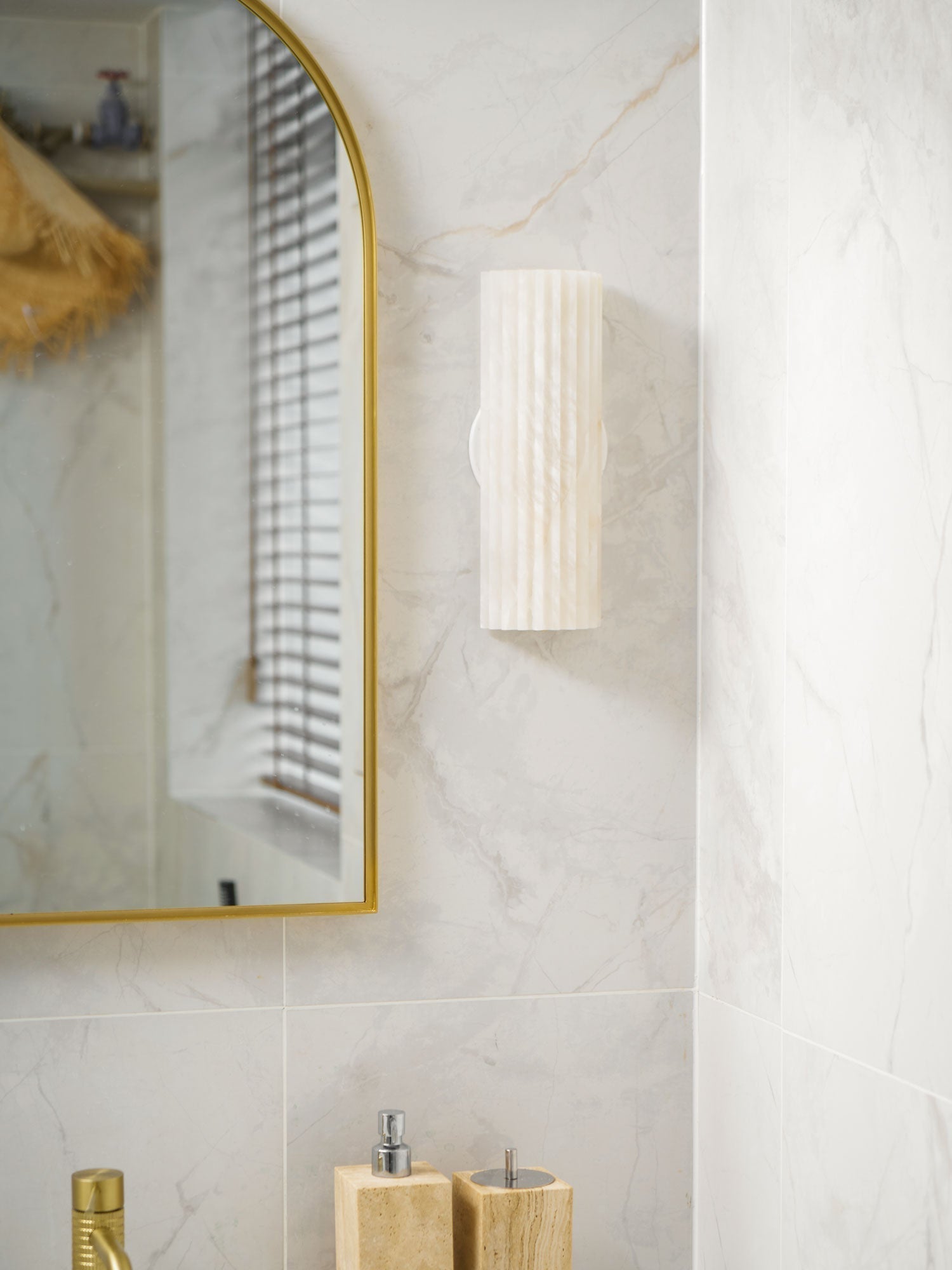 Alvia Alabaster Wall Light, Hardwired Wall Sconce, detail 15