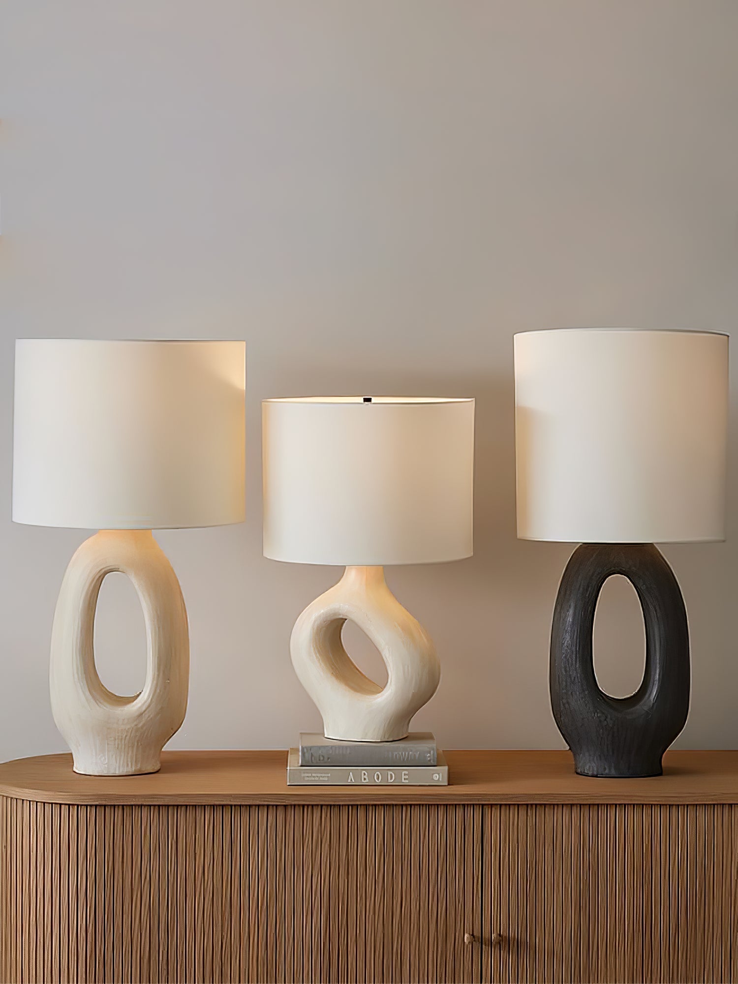 Amara Sculptural Table Lamp detail view 5