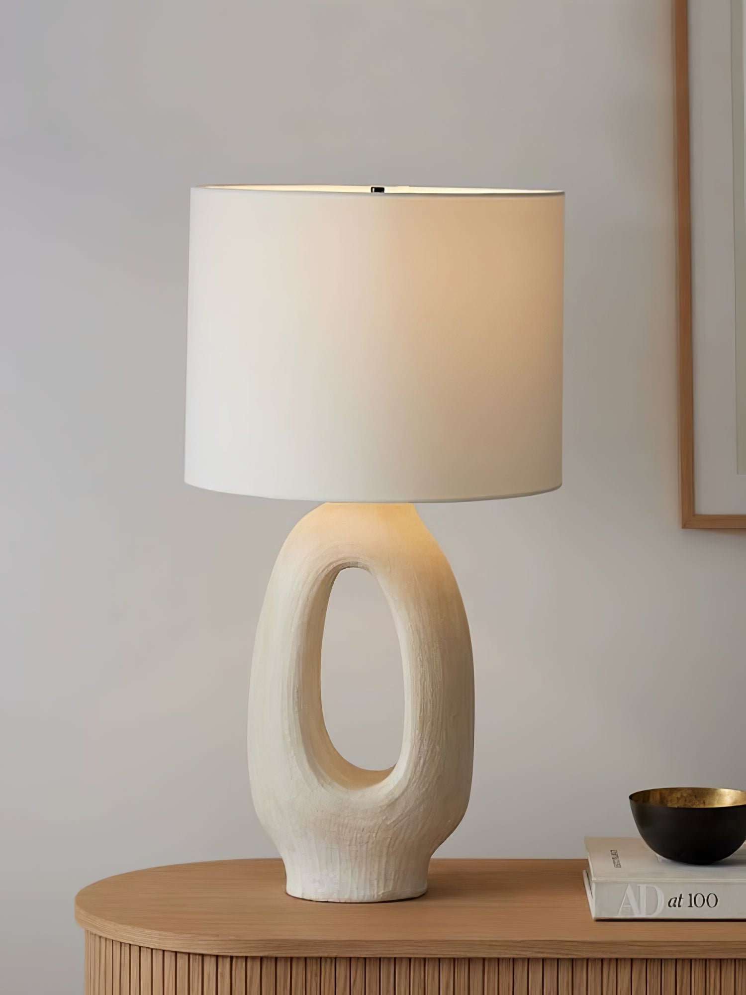 Amara Sculptural Table Lamp detail view 17