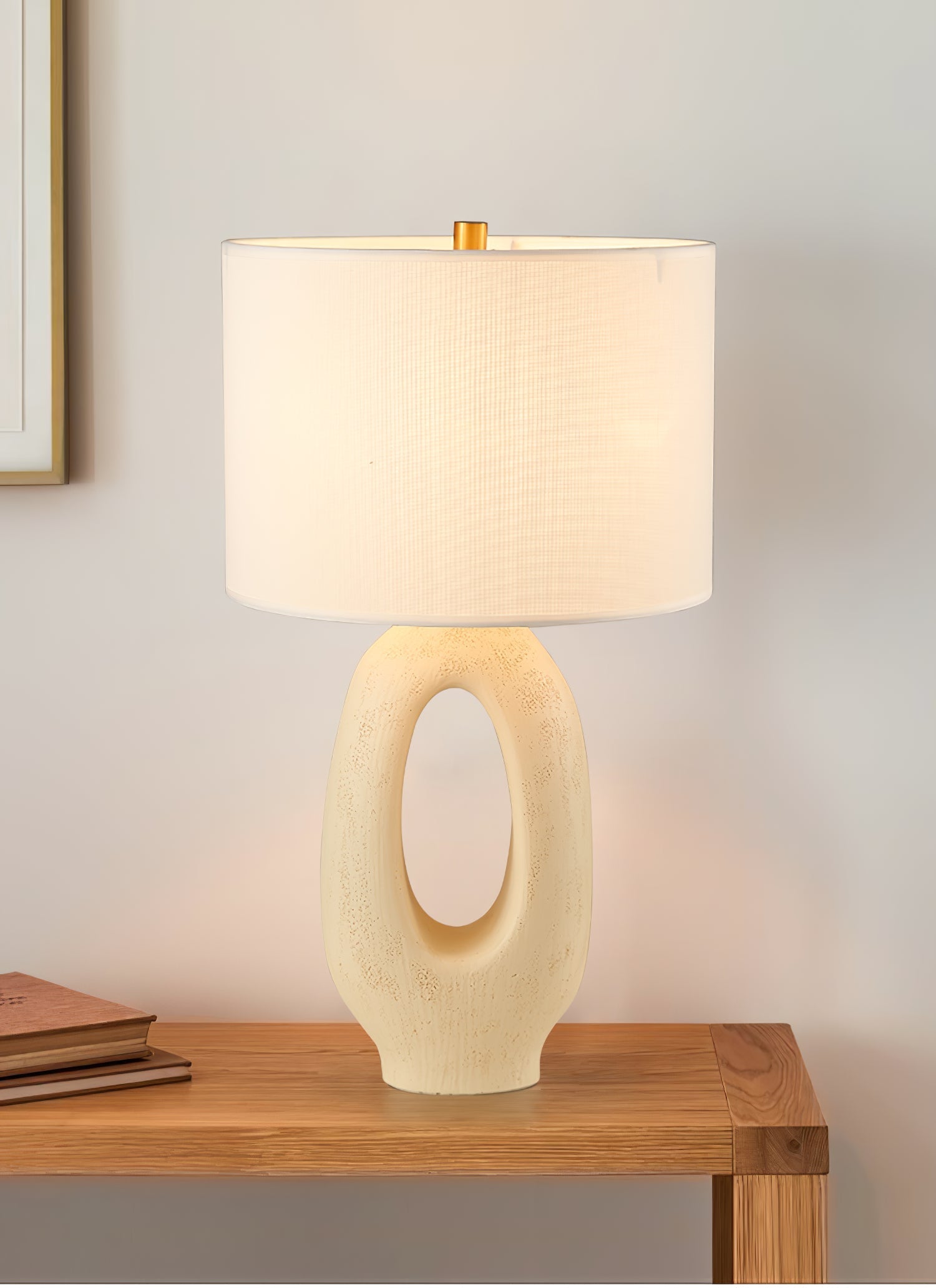Amara Sculptural Table Lamp detail view 4