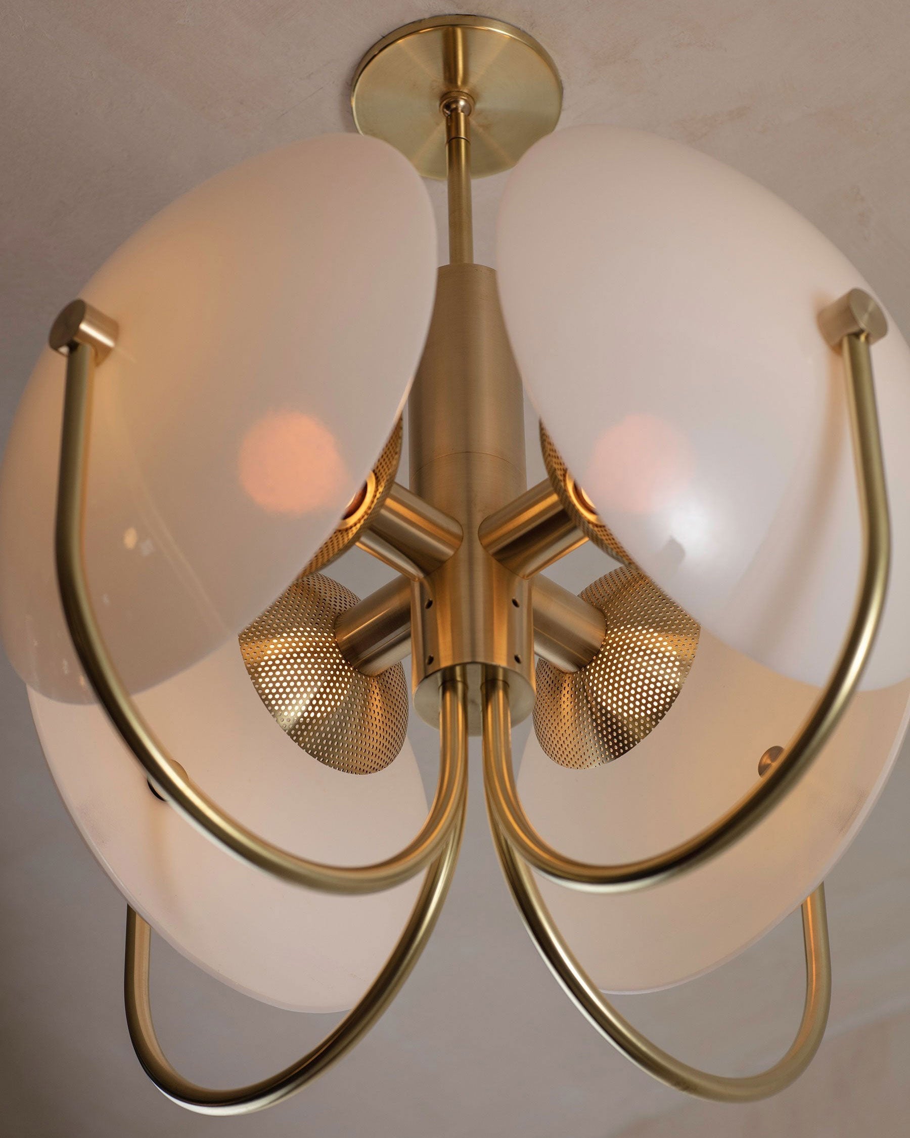 Aperture Art Pendant Lamp 16.5