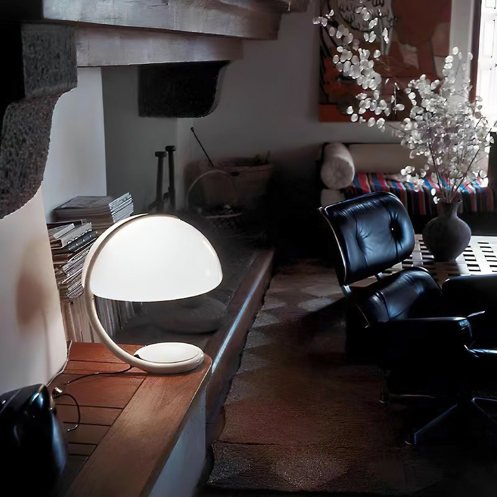 Arc Glow Table Lamp 17.7