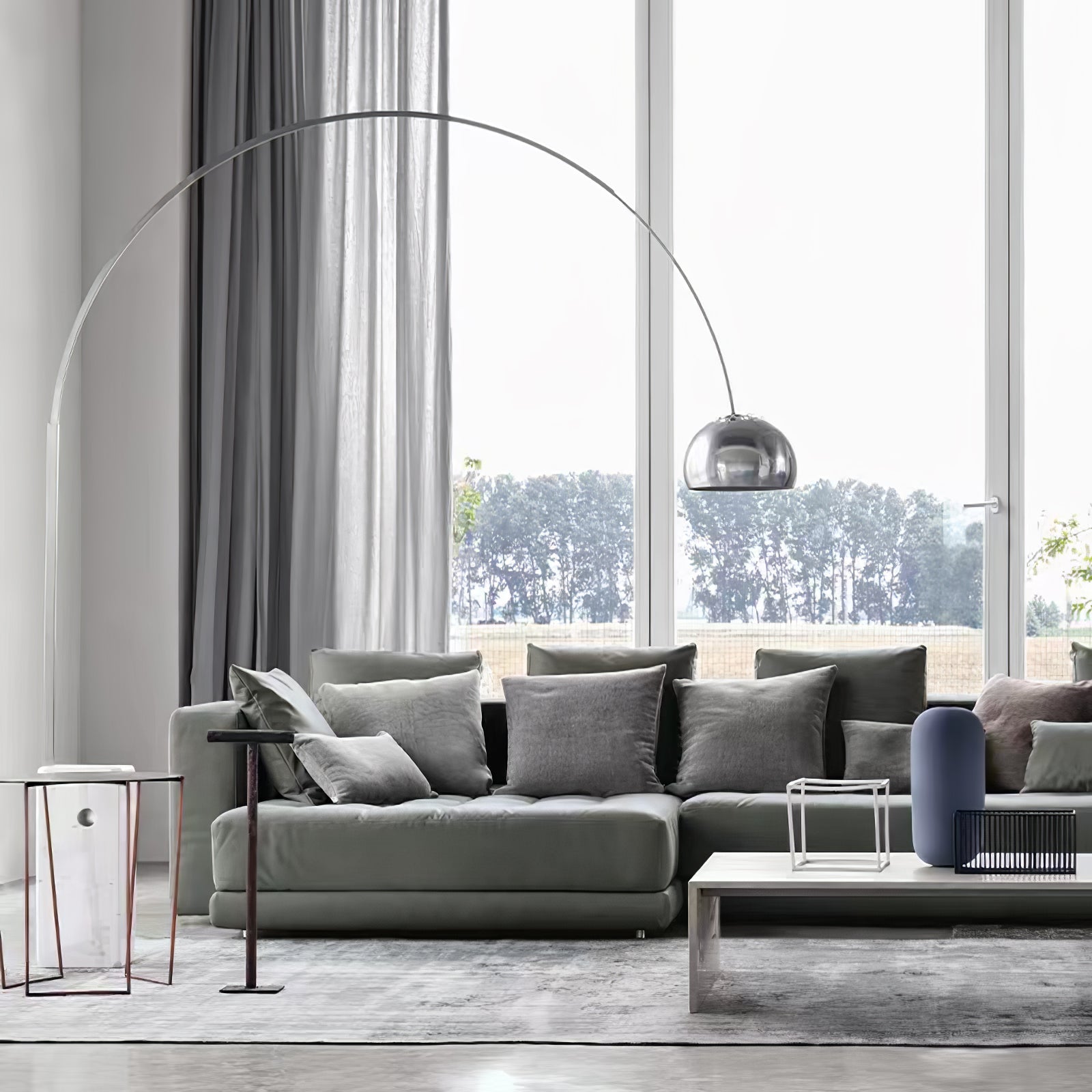 Arcadia Lu x e Floor Lamp