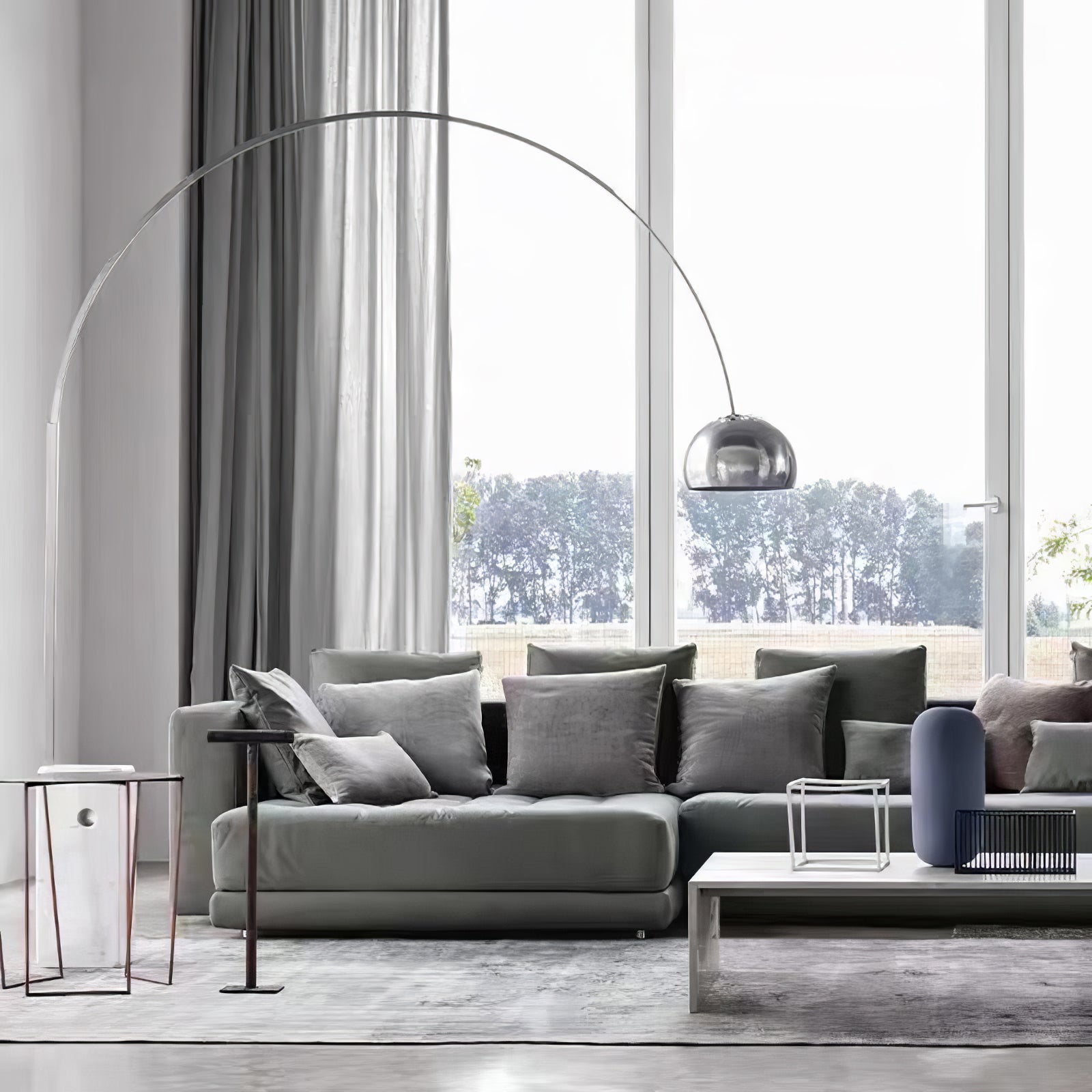 Arcadia Lu x e Floor Lamp