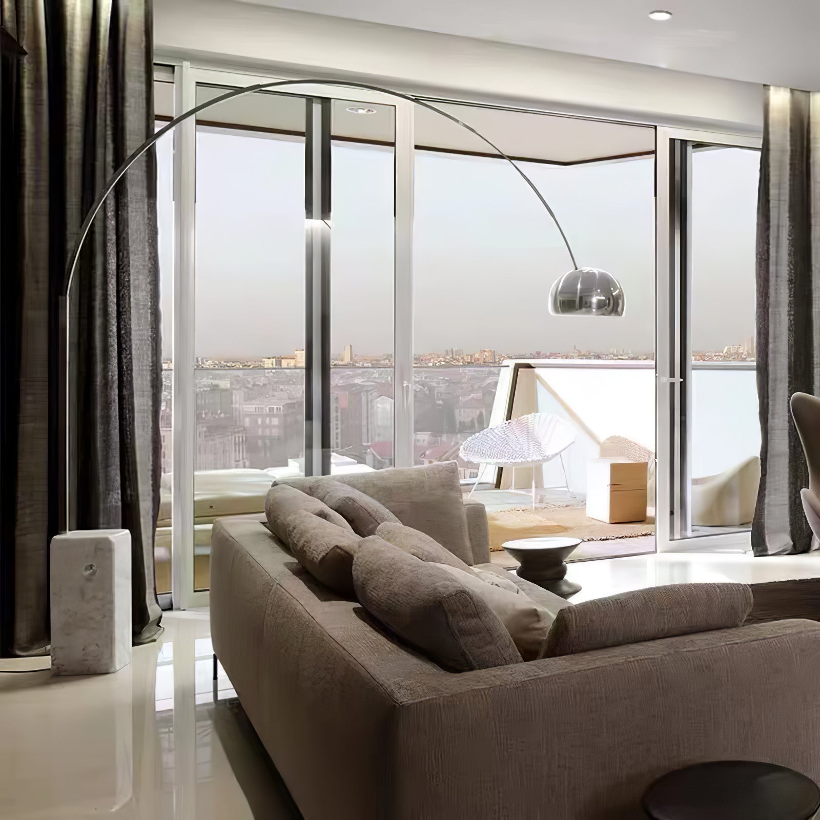 Arcadia Lu x e Floor Lamp