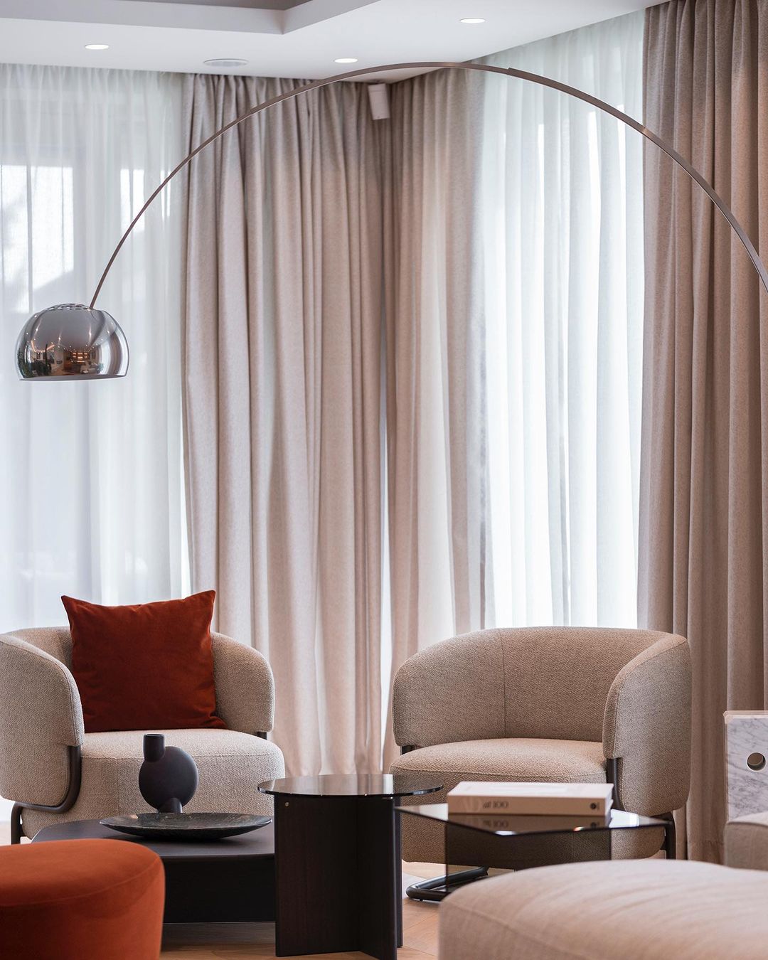Arcadia Lu x e Floor Lamp
