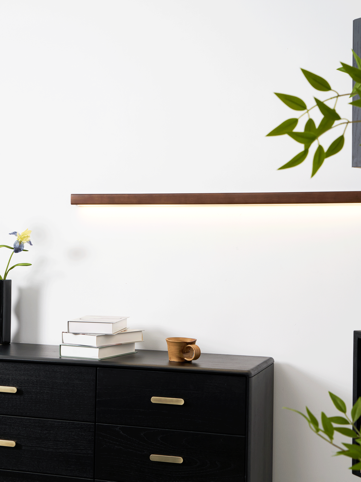 Arlo Linear Wood Wall Light, Hardwired Wall Sconce, detail 28