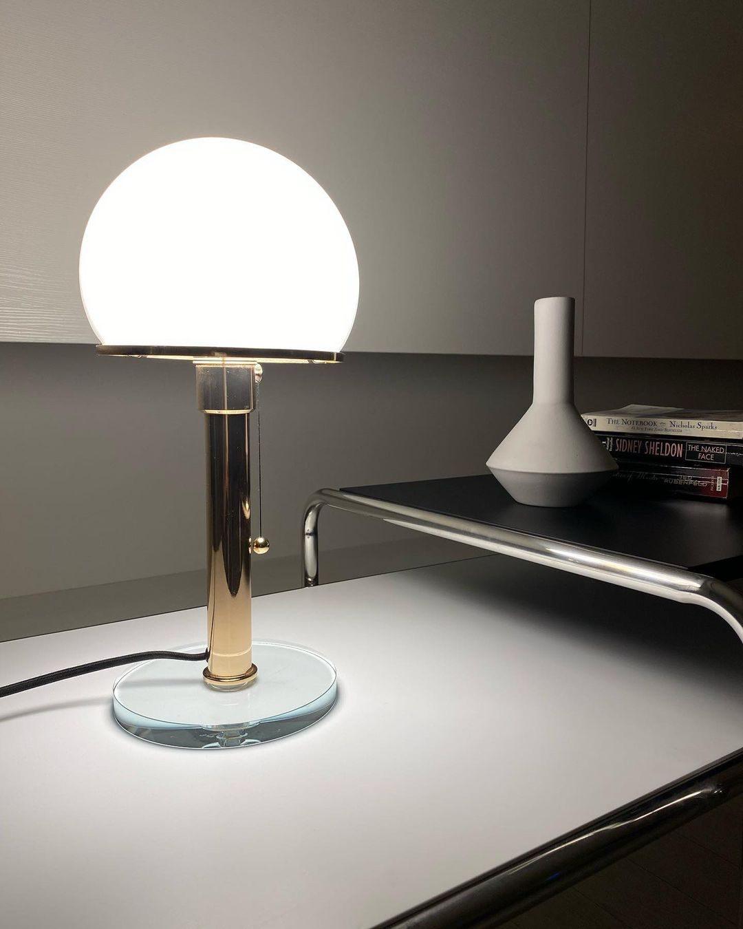 Bauhaus Table Lamp 7.9