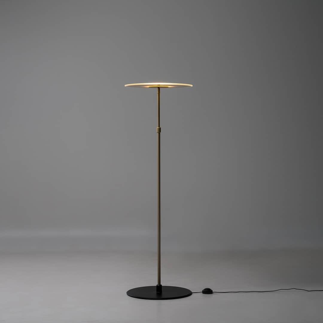 Lu x ora Floor Lamp