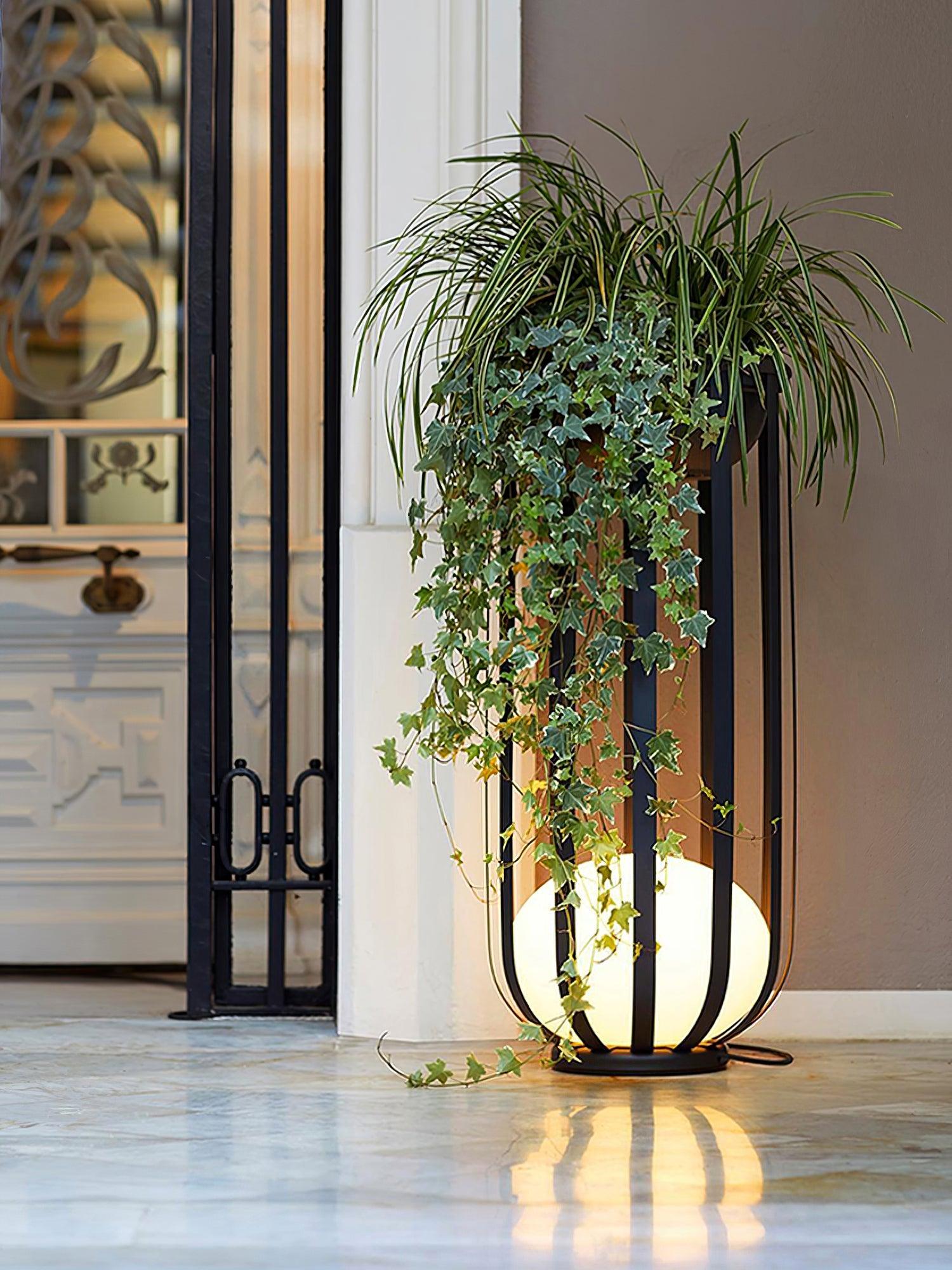 Bols Garden Solar Outdoor Floor Lamp detail view 20