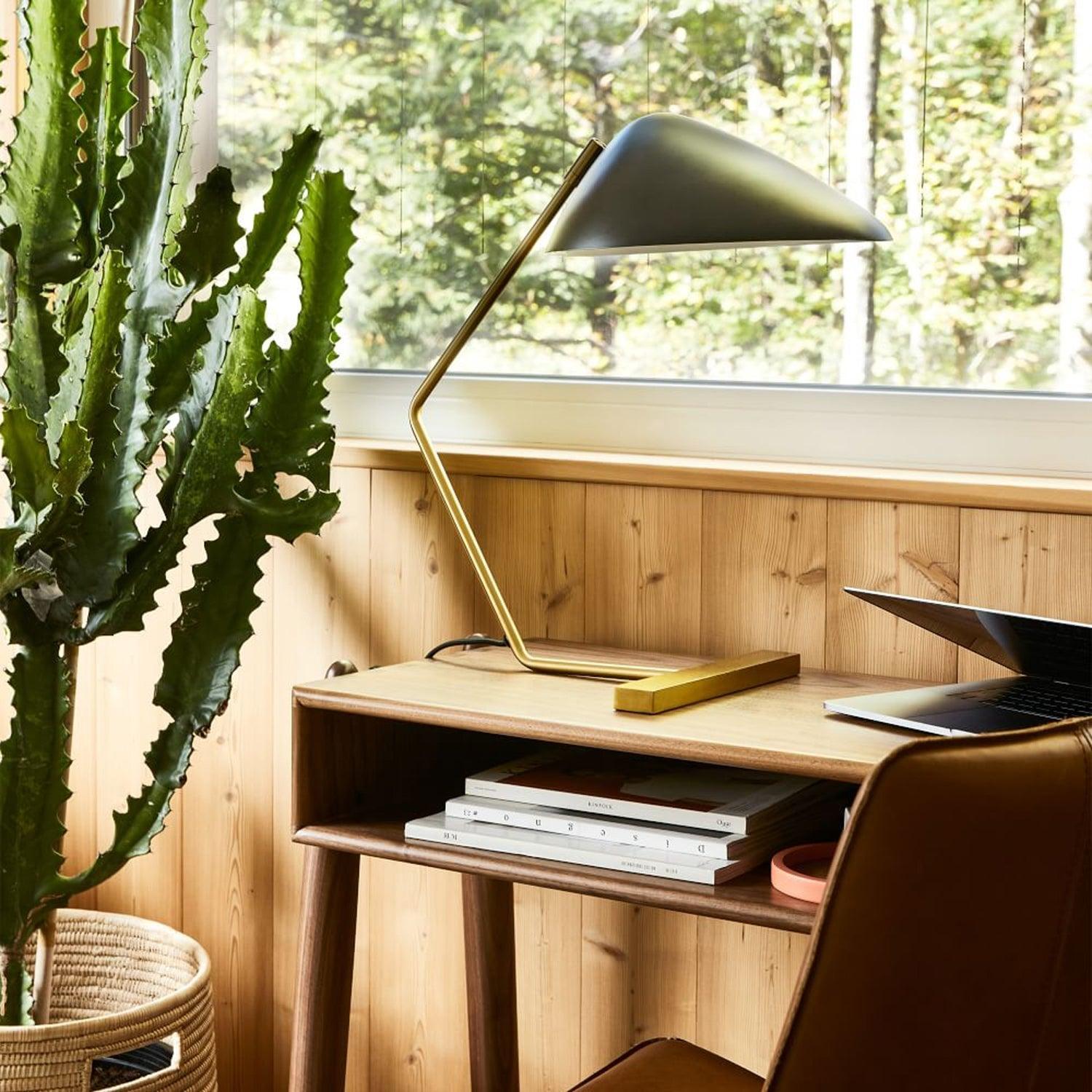 Curvilinear Mid-Century Table Lamp 18.1
