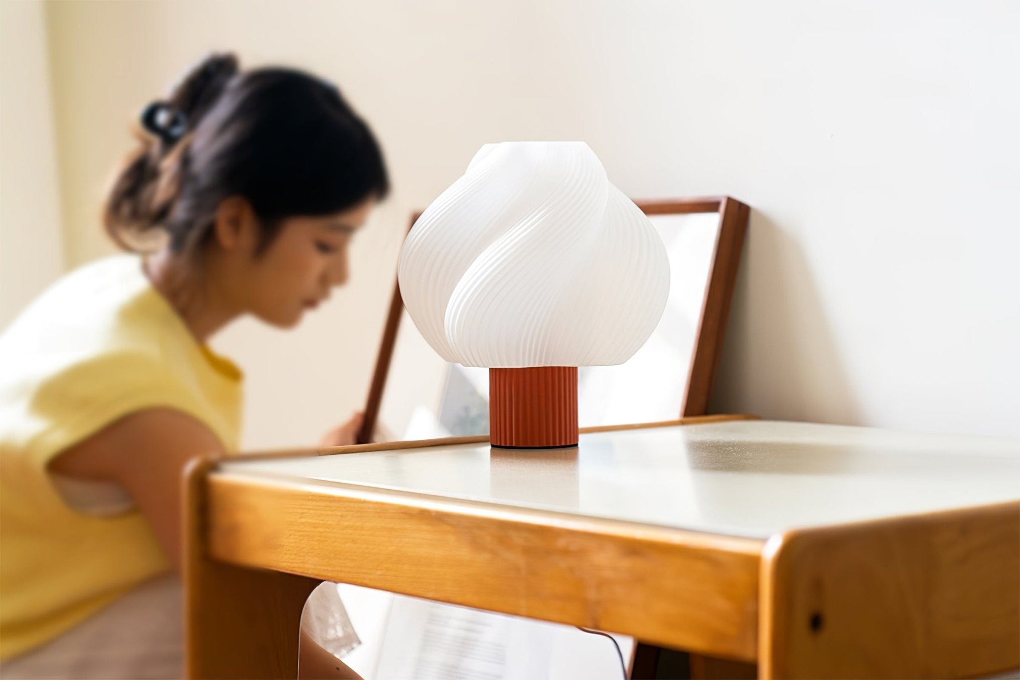 Whirl Pop Table Lamp