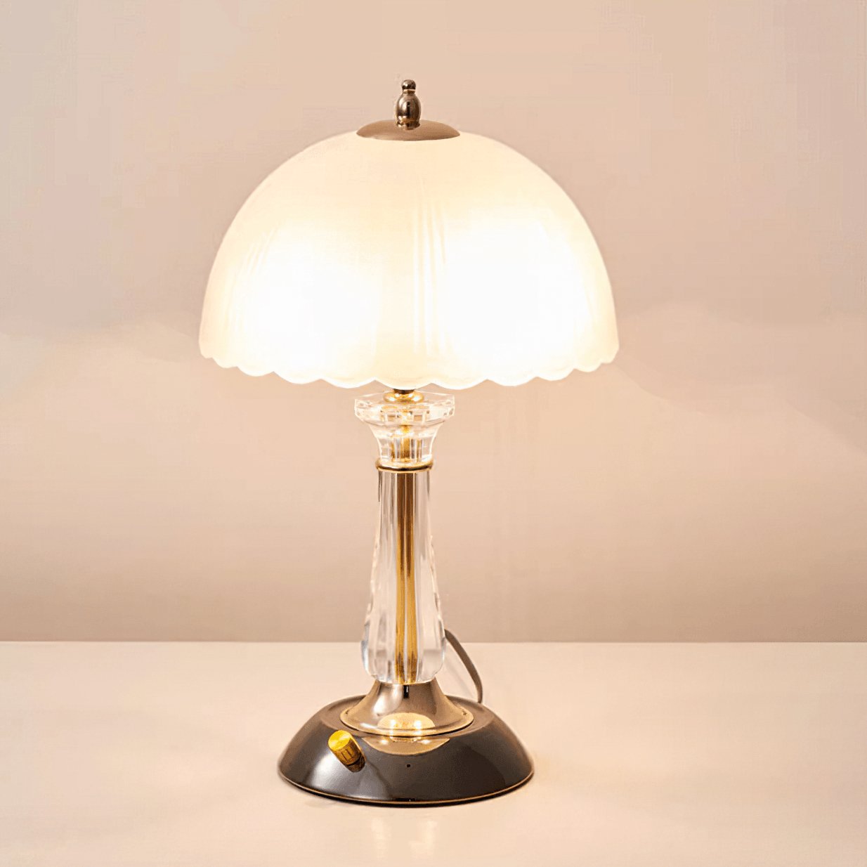 Domed Glass Table Light 9.8