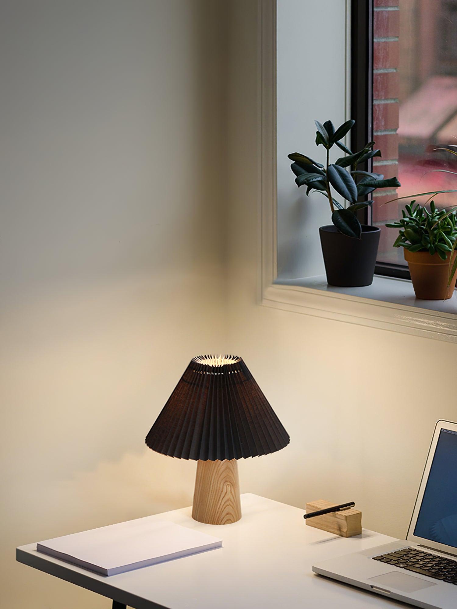 Facet Accent Lamp Table Lamp