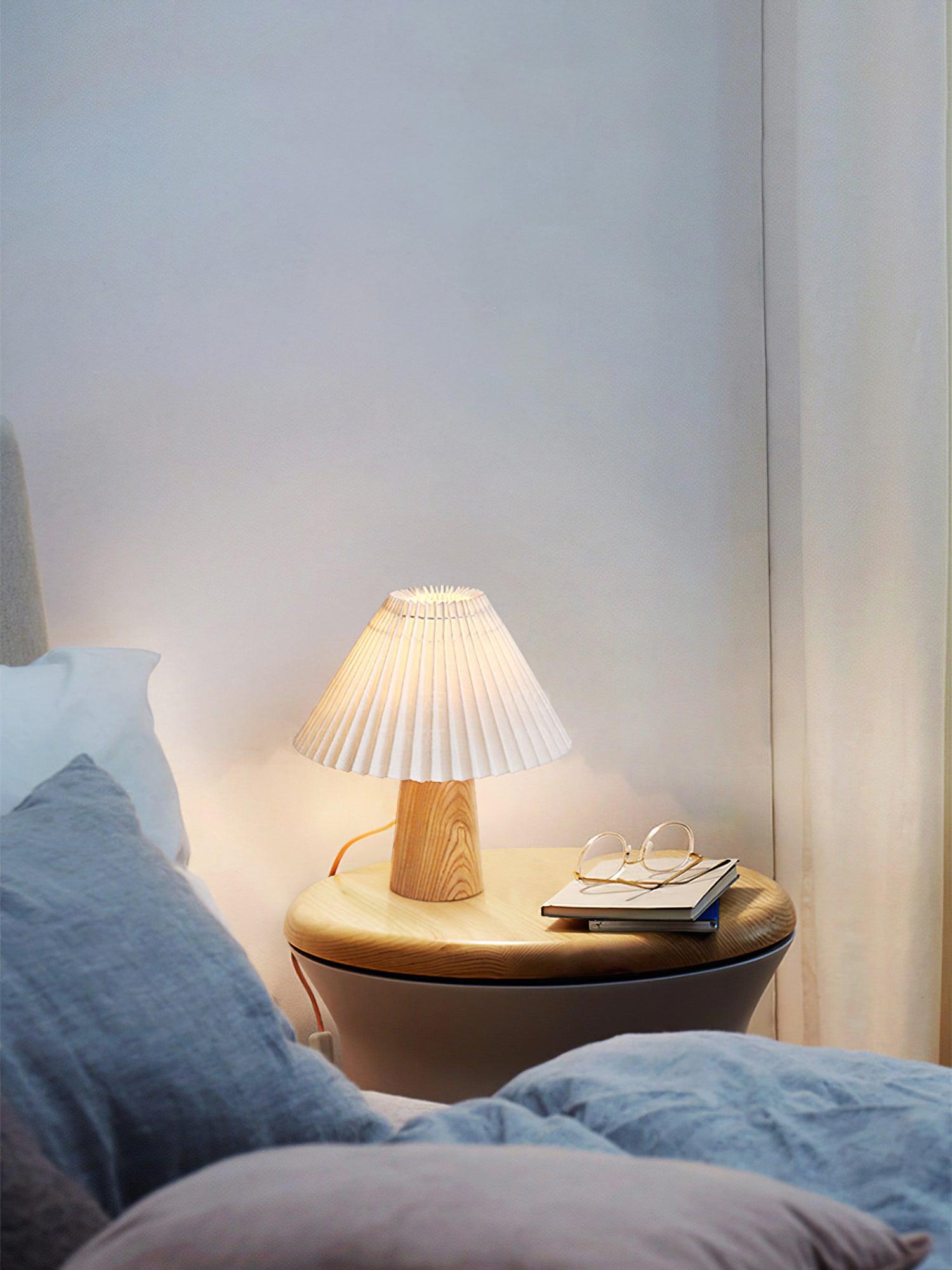 Facet Accent Lamp Table Lamp