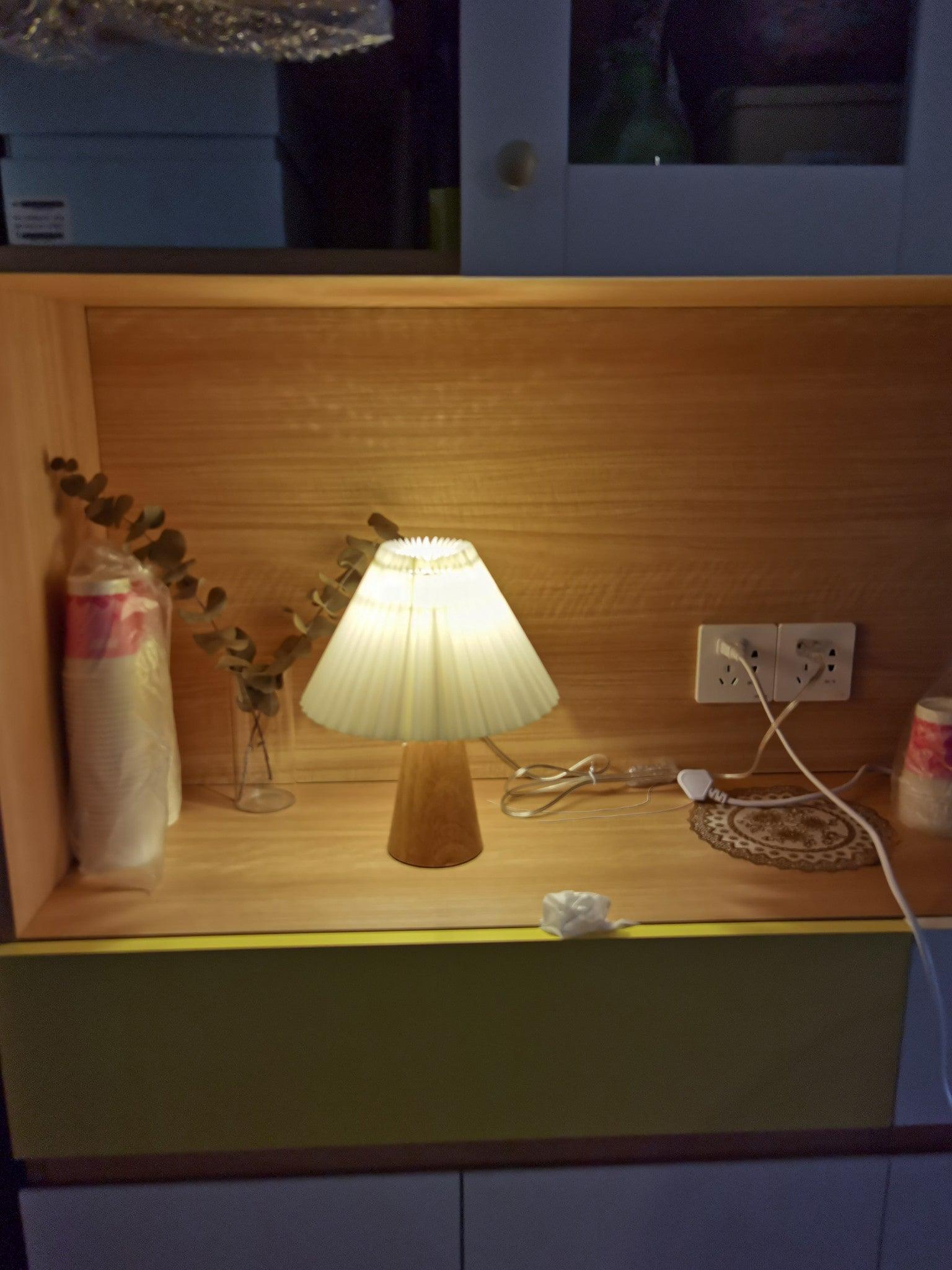 Facet Accent Lamp Table Lamp