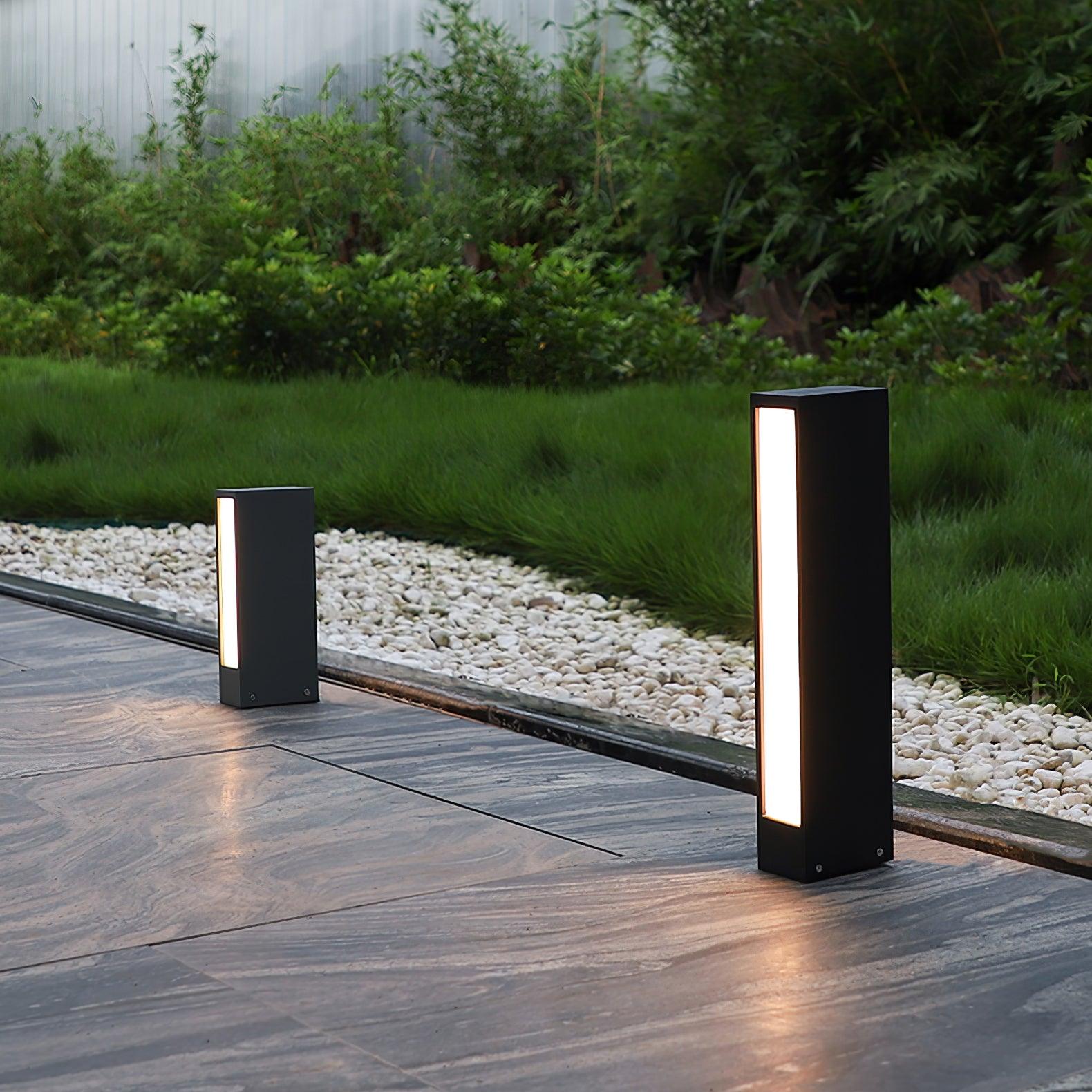 Faro Outdoor Post Floor Lamp