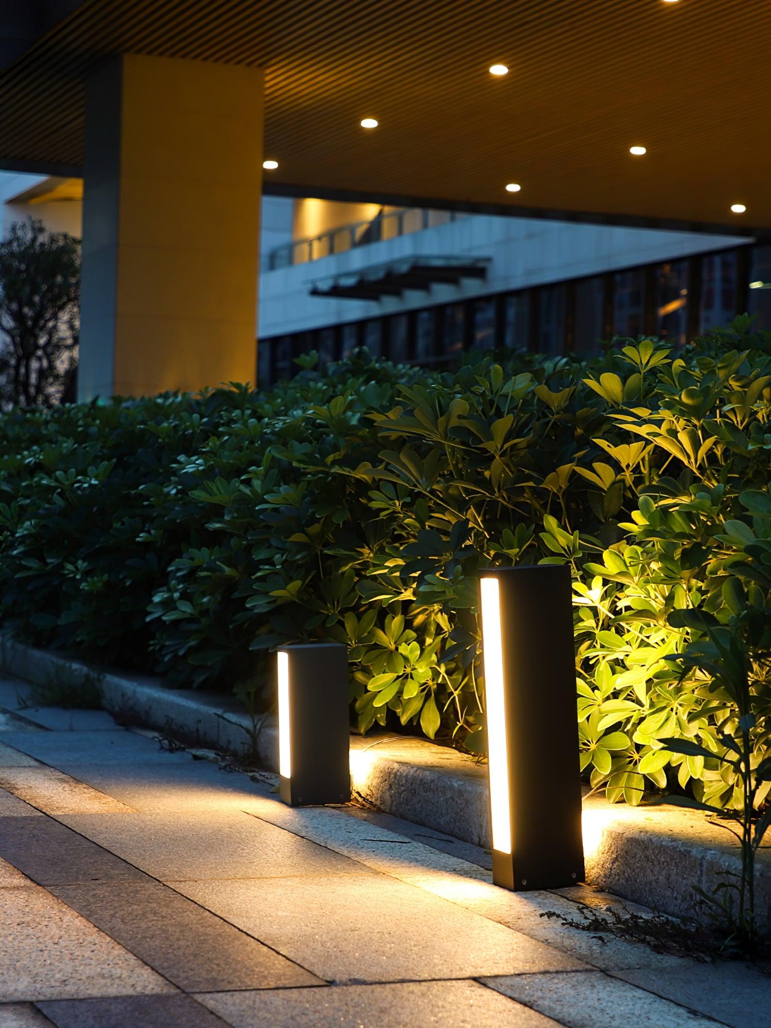 Faro Outdoor Post Floor Lamp