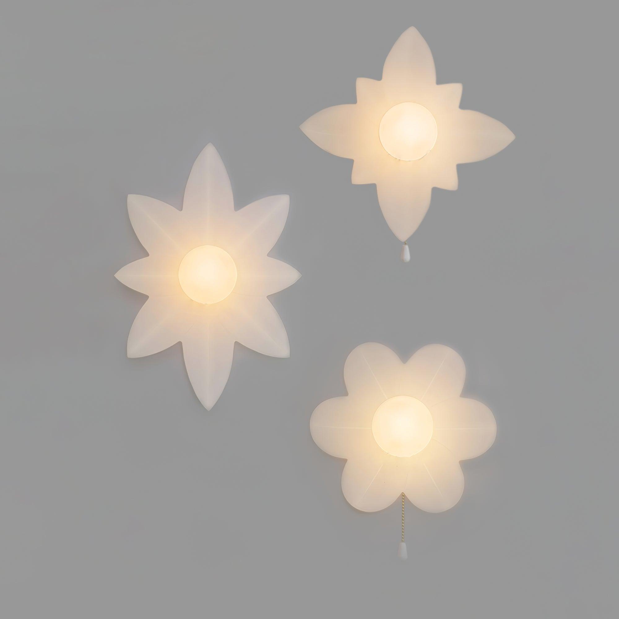 Flowers Wall-Mounted Lamp