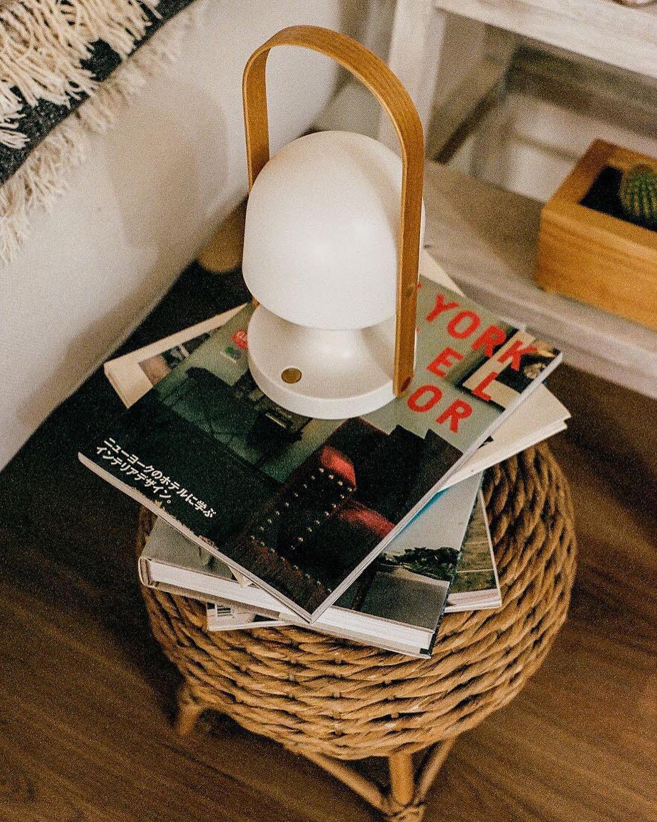Portable Glass Charging Table Light, Bedside Table Lamp, detail 47