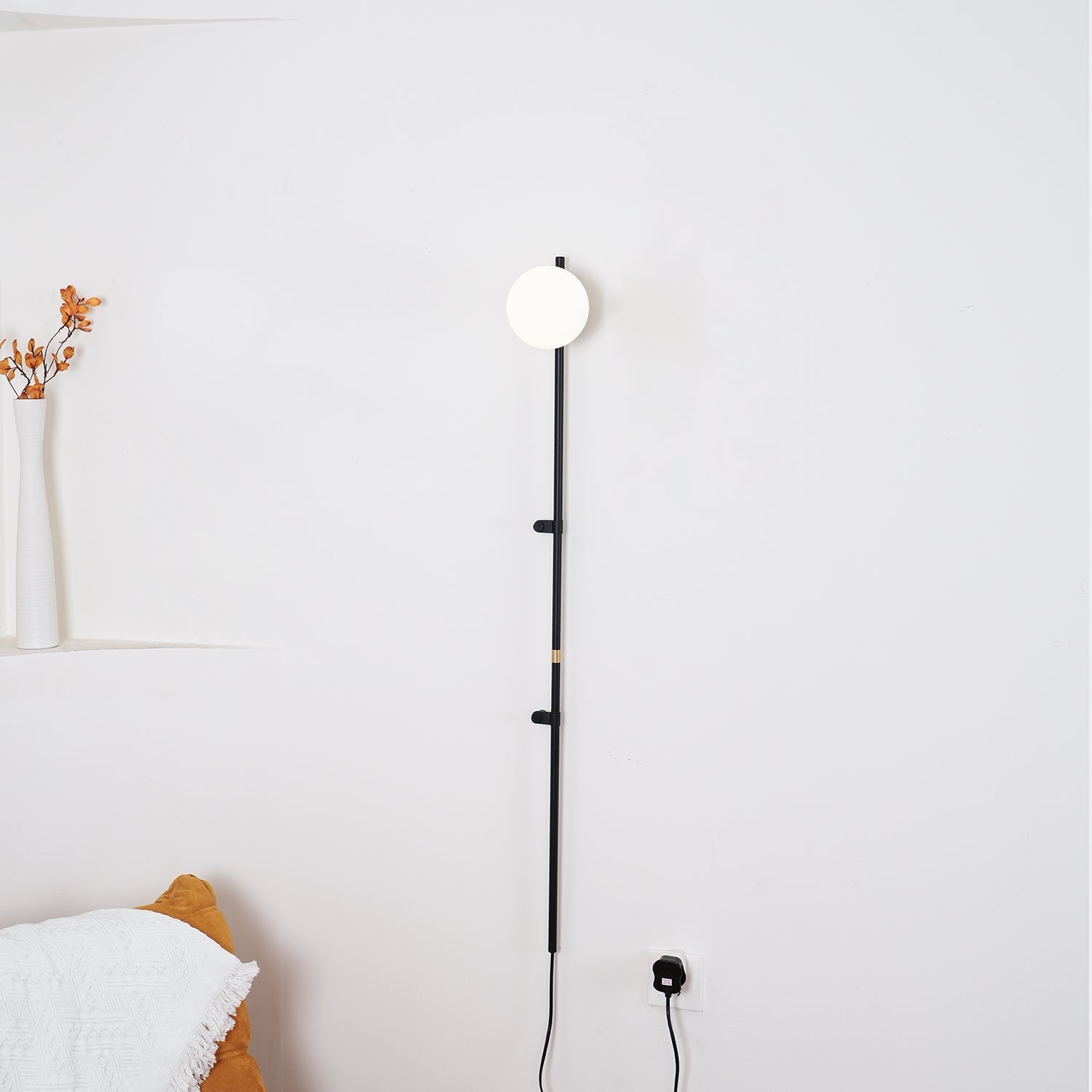 Funiculi Plug in Wall Sconce