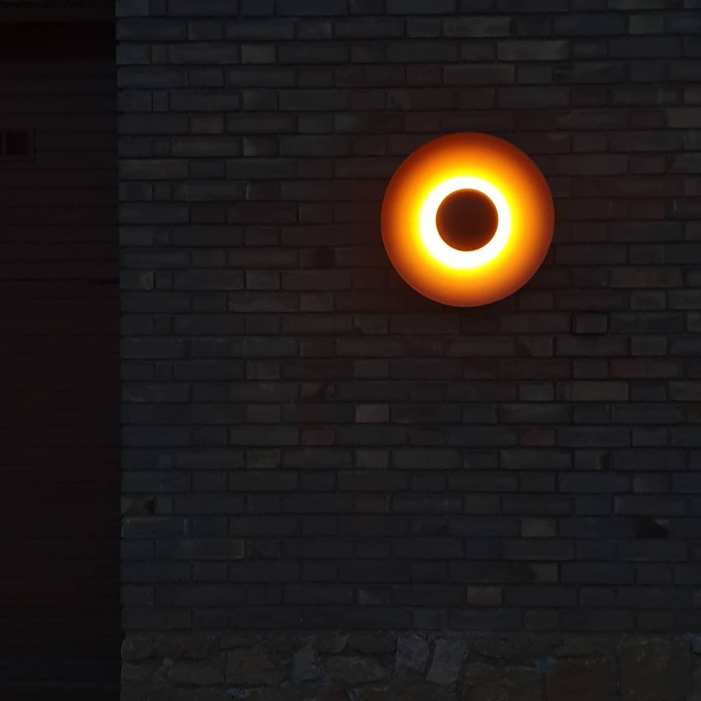 Simplicity Glow Plug-in Wall Light