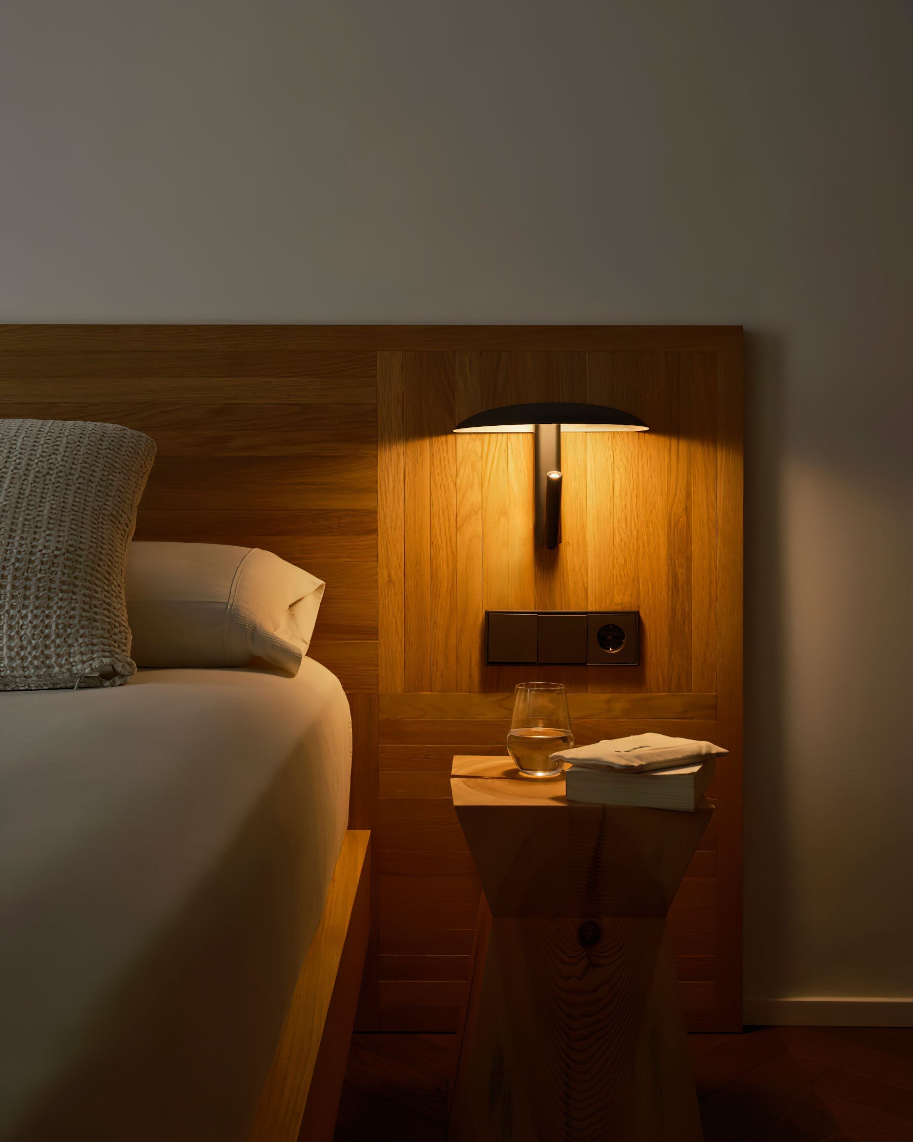 Halo Duo Wall Lamp 11.8