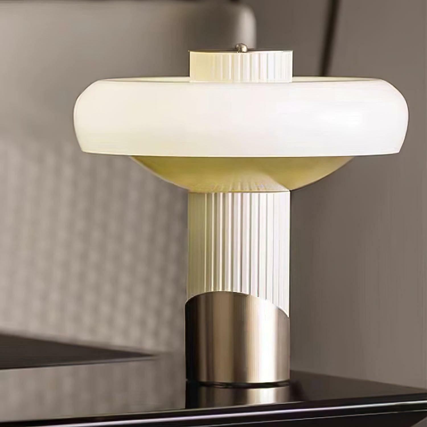 Ilayda Table Lamp 15.7