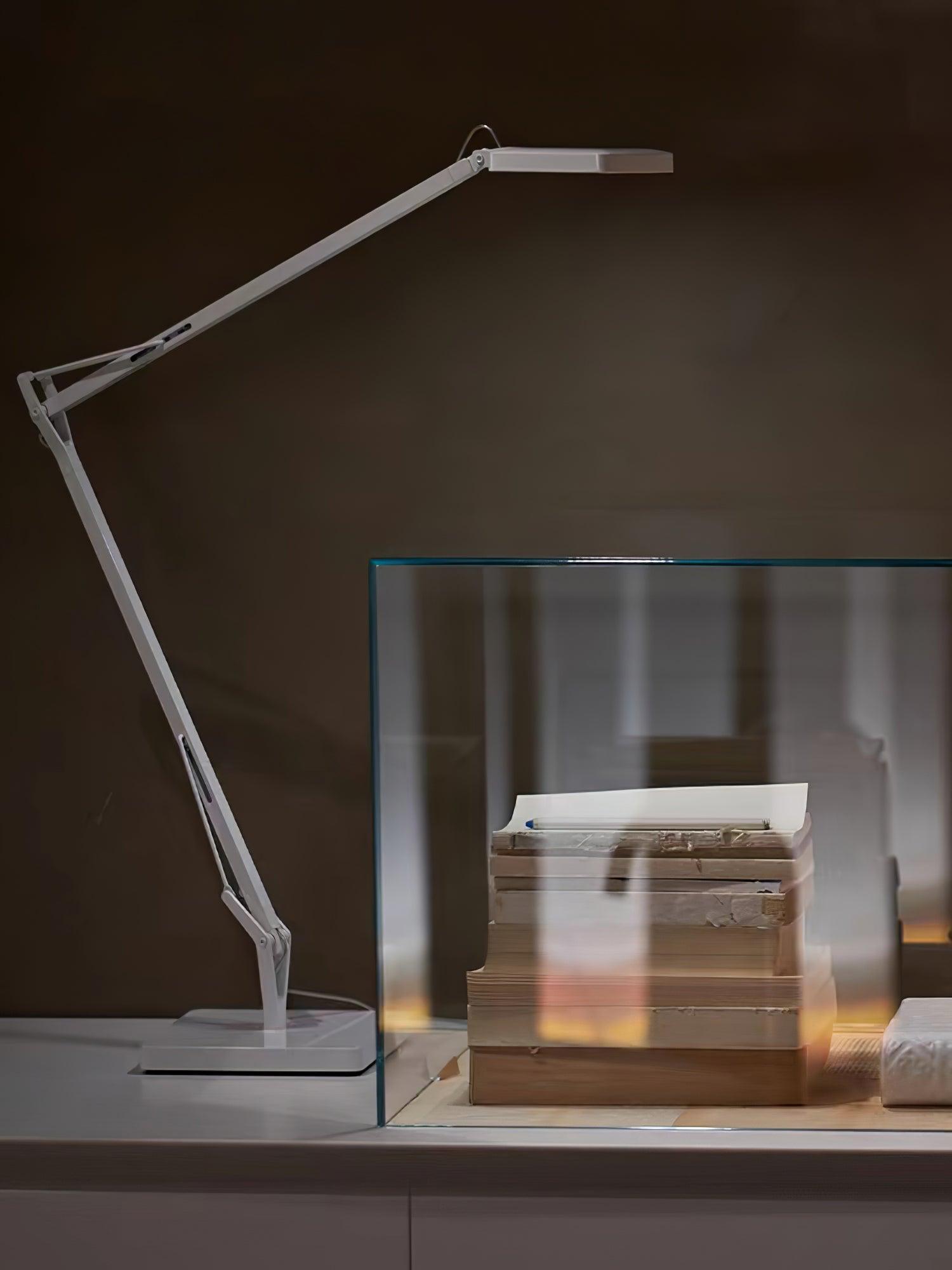 Edge Side Table Lamp detail view 19