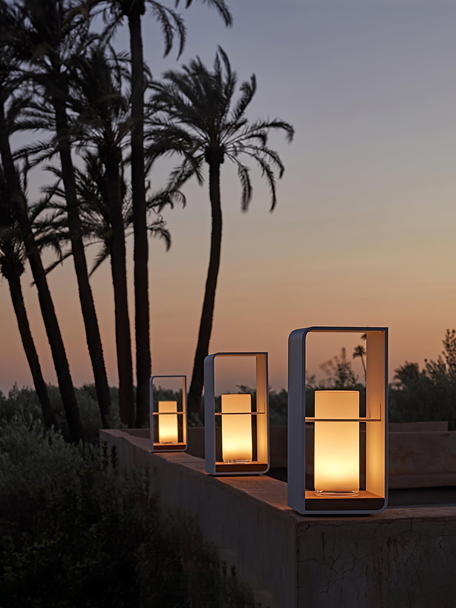 Lantern Garden Solar Outdoor Light Table Lamp