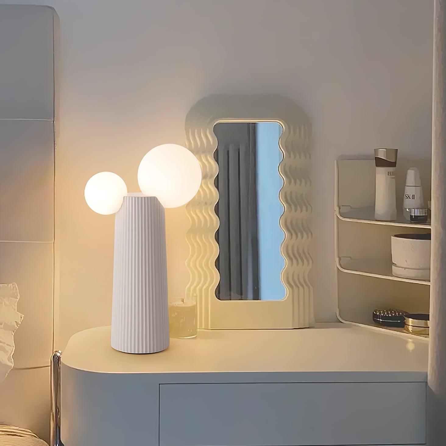 Land Table Lamp 8.3
