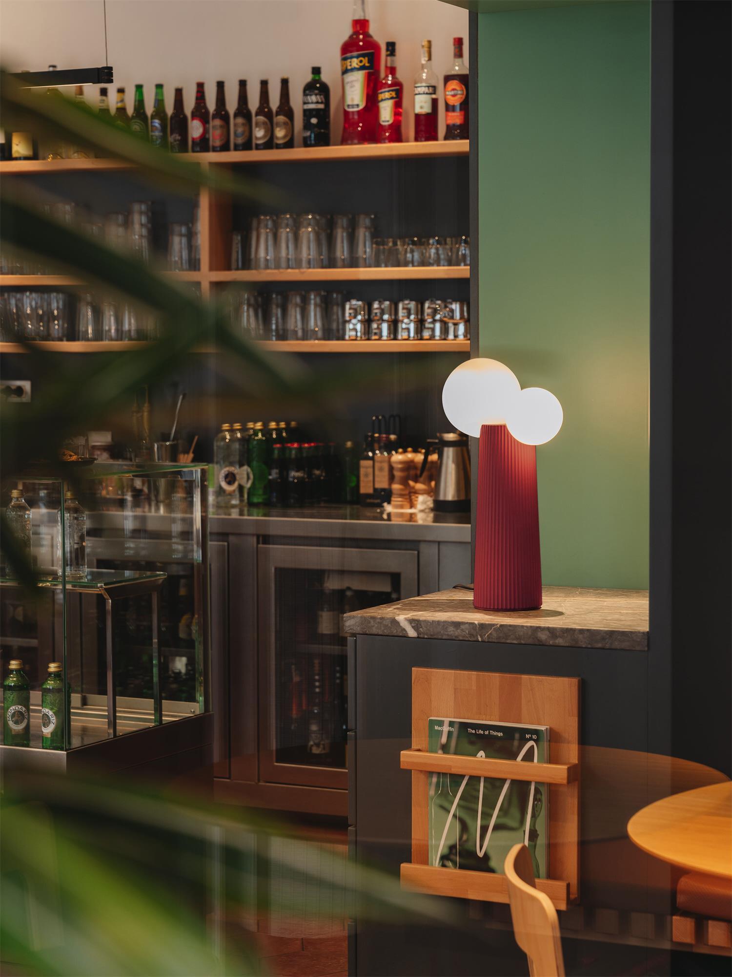 Land Table Lamp 8.3