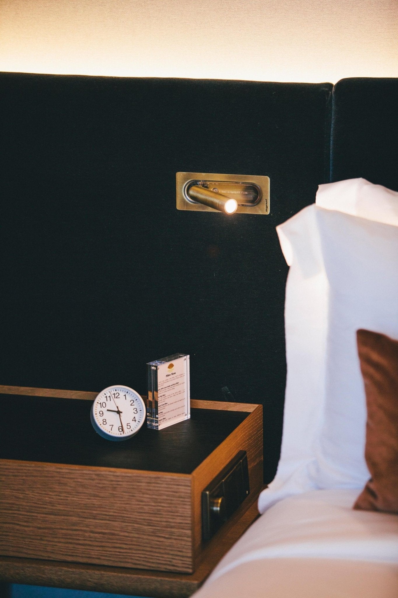 Metal OmniLux Reading Lamp, Bedside Table Lamp, detail 30