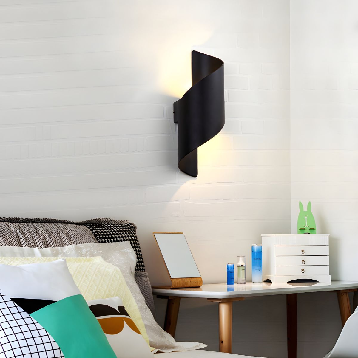 Lila Wall Light, Hardwired Wall Sconce, detail 2