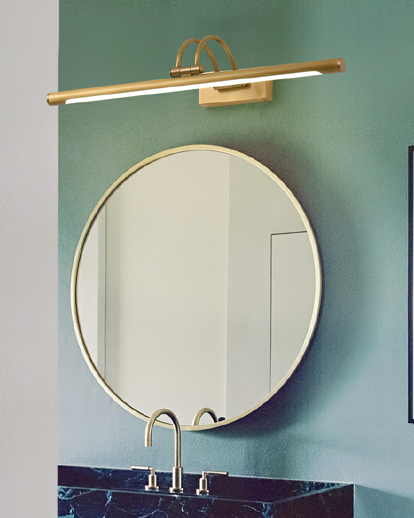 Linear Vanity Bracket Light Wall Light