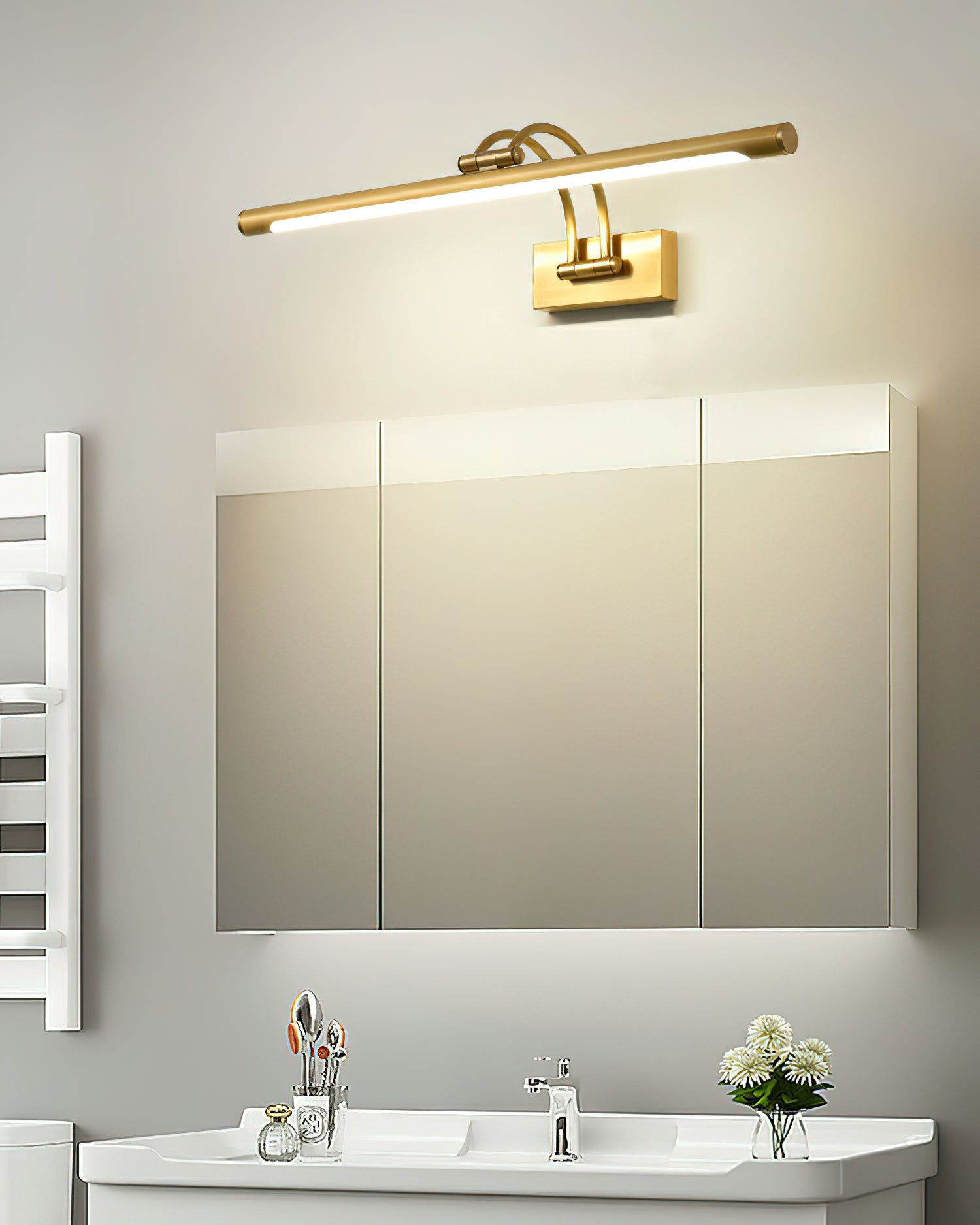 Linear Vanity Bracket Light Wall Light