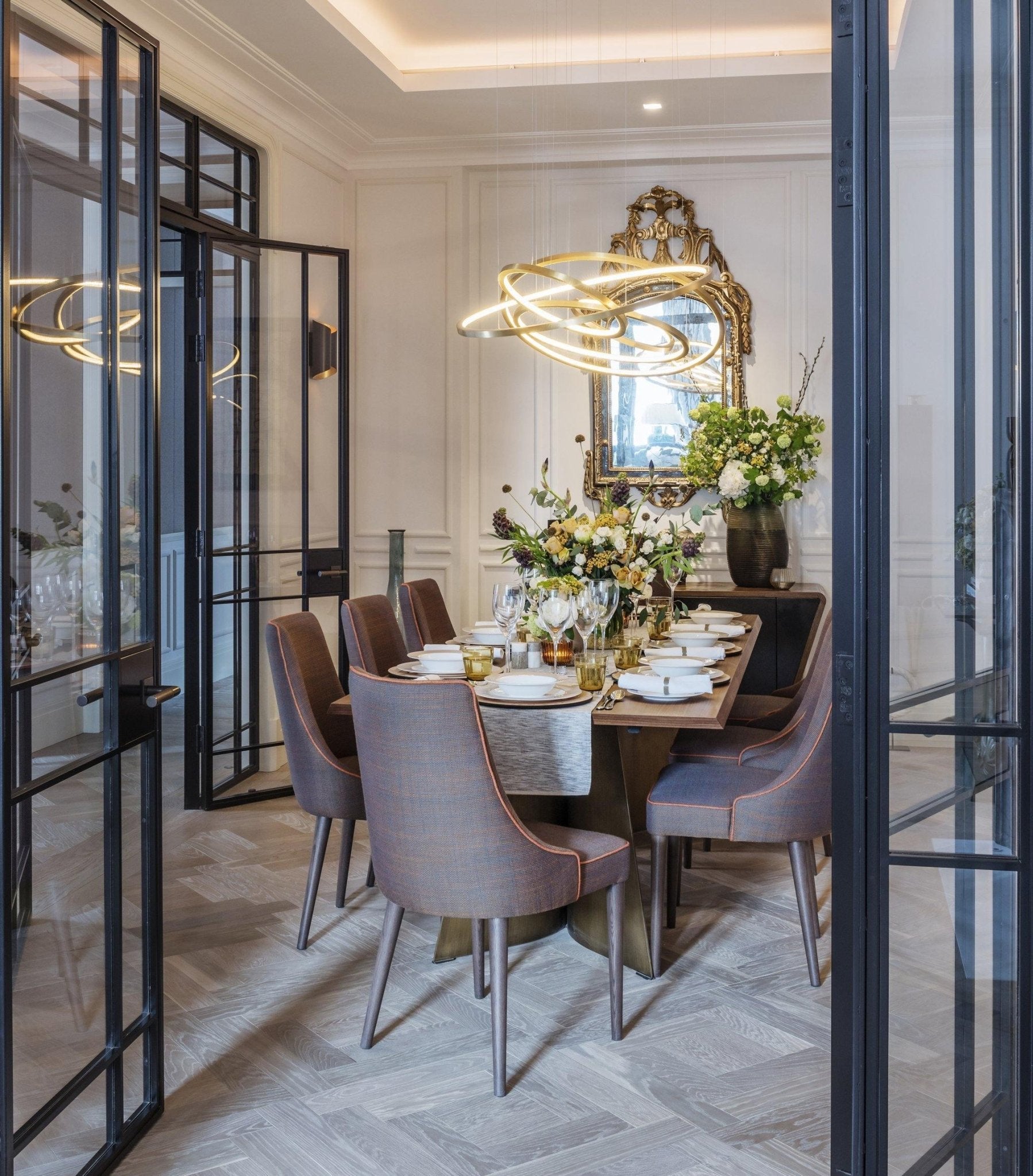 Aveline Chandelier