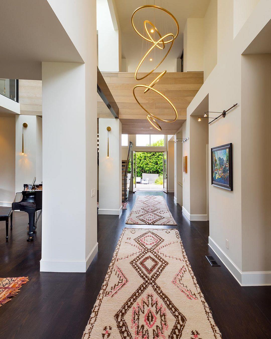 Aveline Chandelier