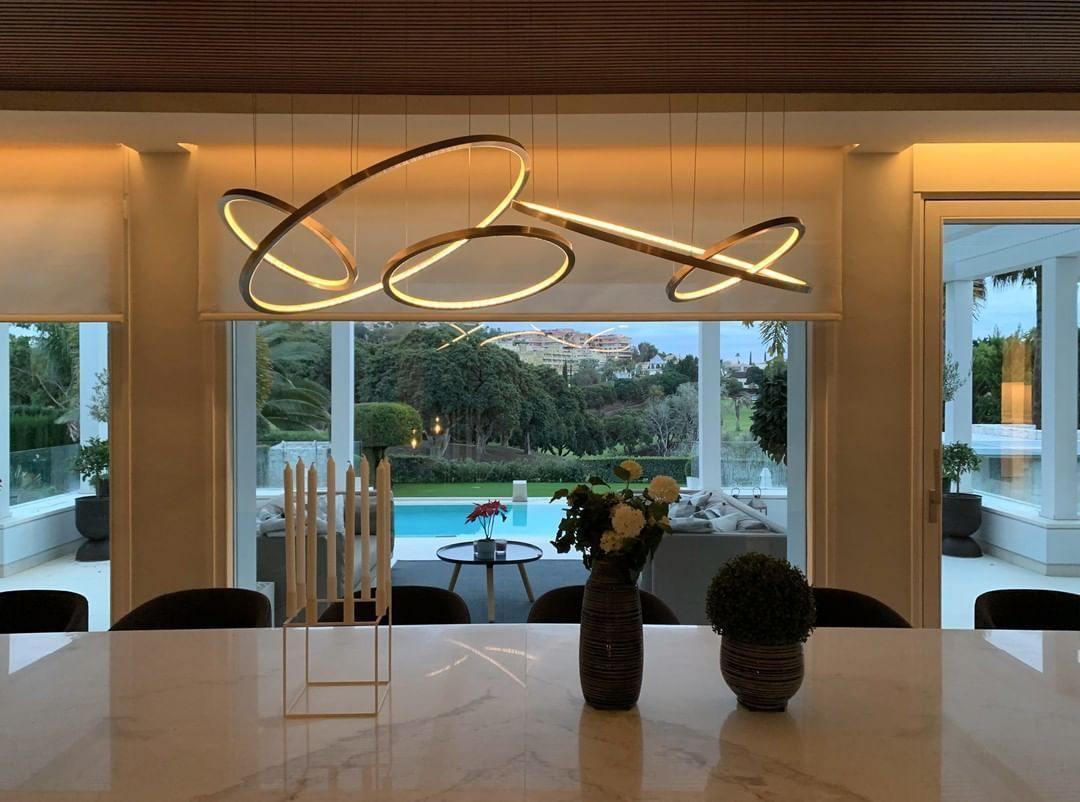 Aveline Chandelier