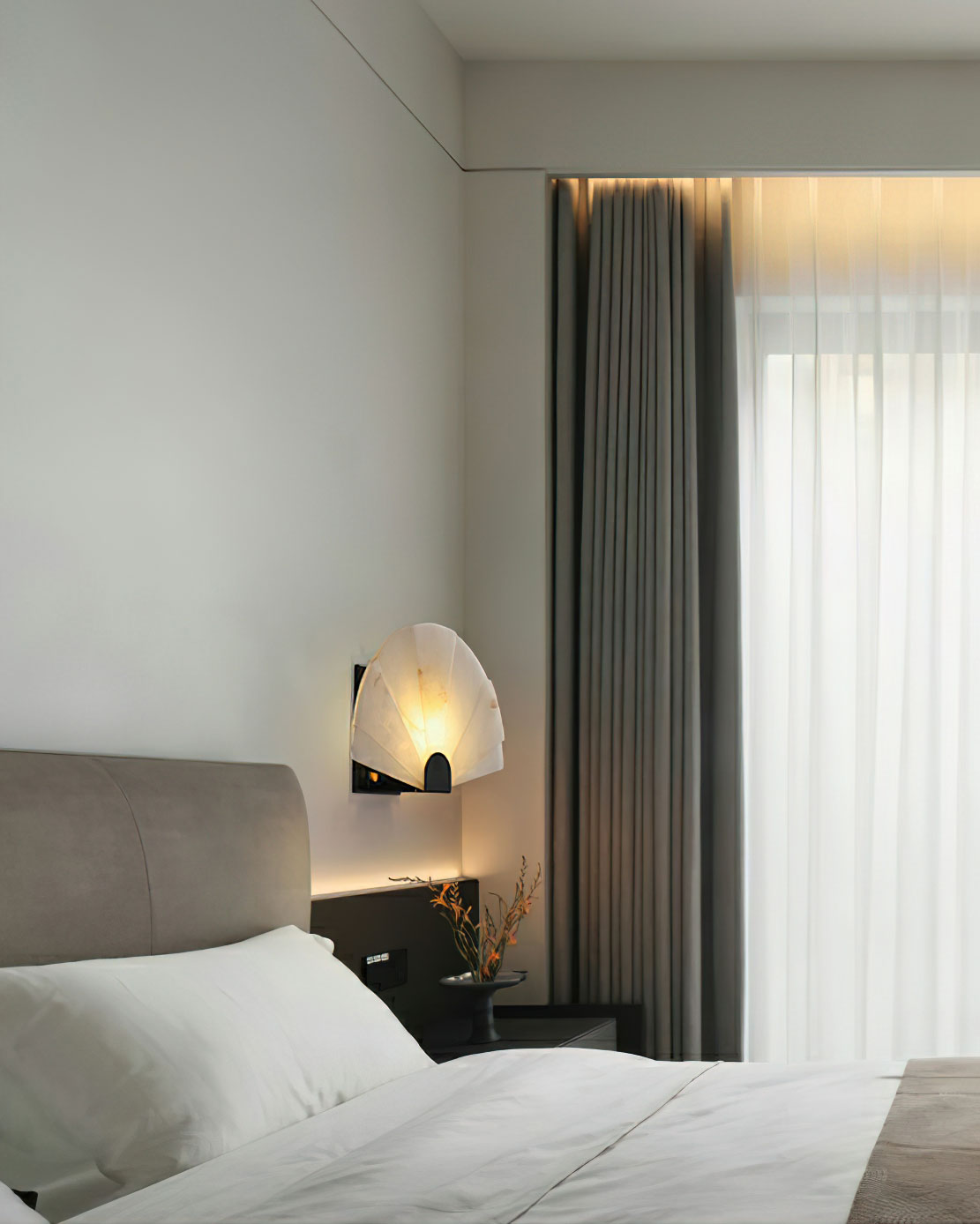 Luna Fan Wall Lamp 13.8
