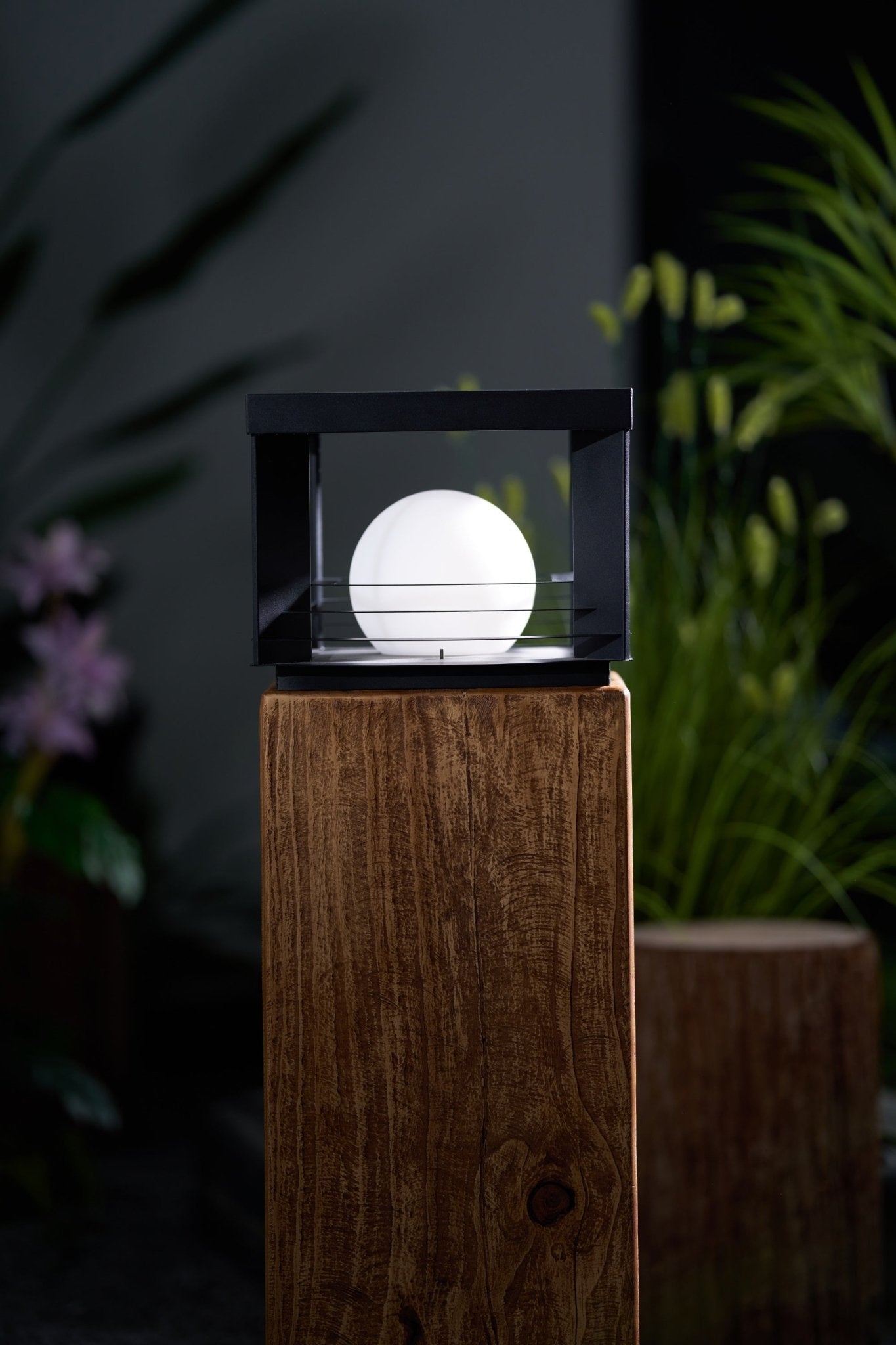 Lunar Crate Outdoor Floor Lamp