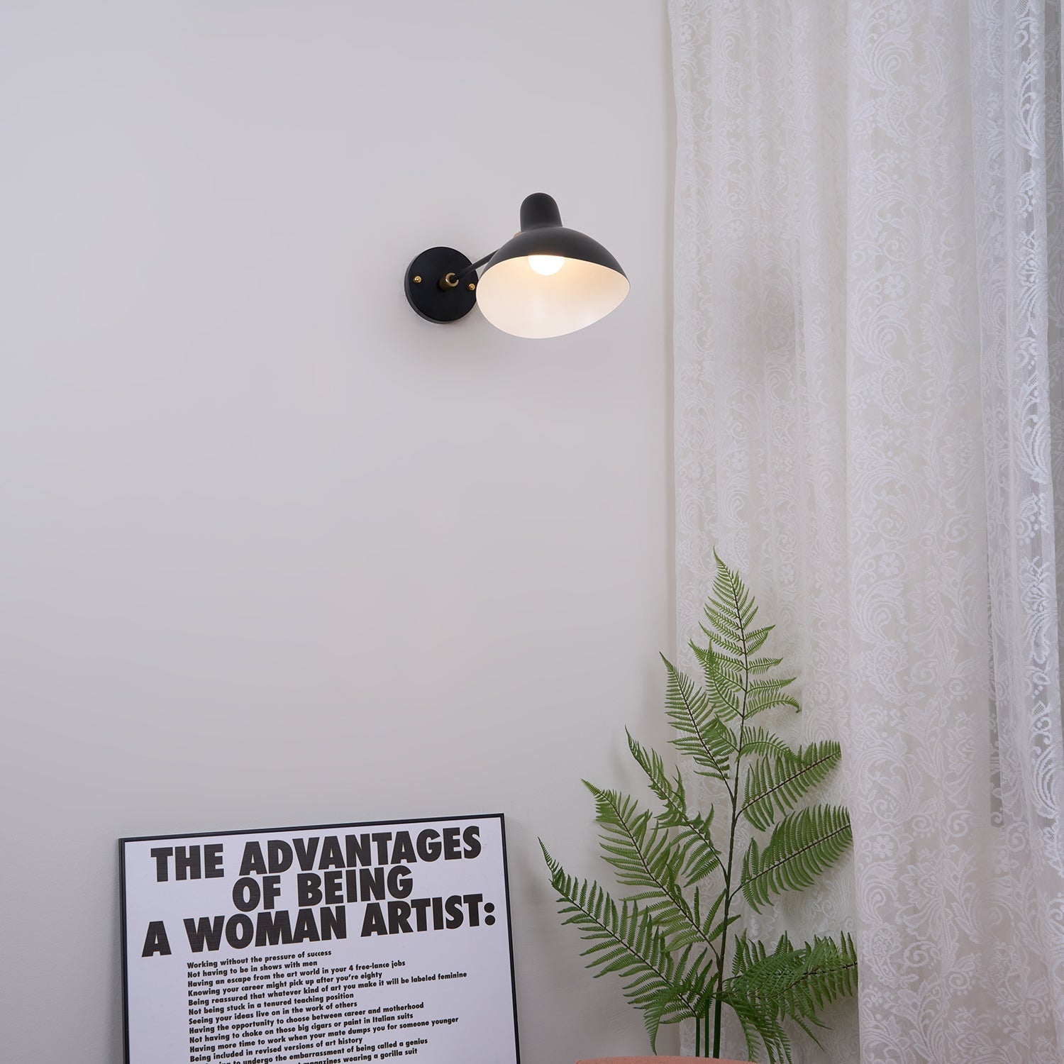Mantis Wall Lamp 17.7