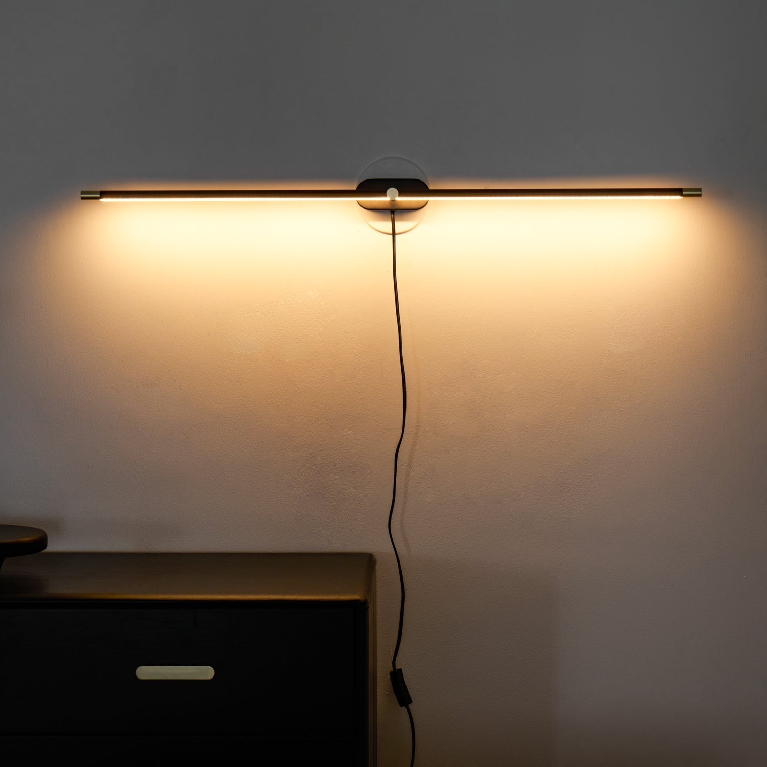 Minimalist Linear Plug-in Wall Lamp Vanity Light