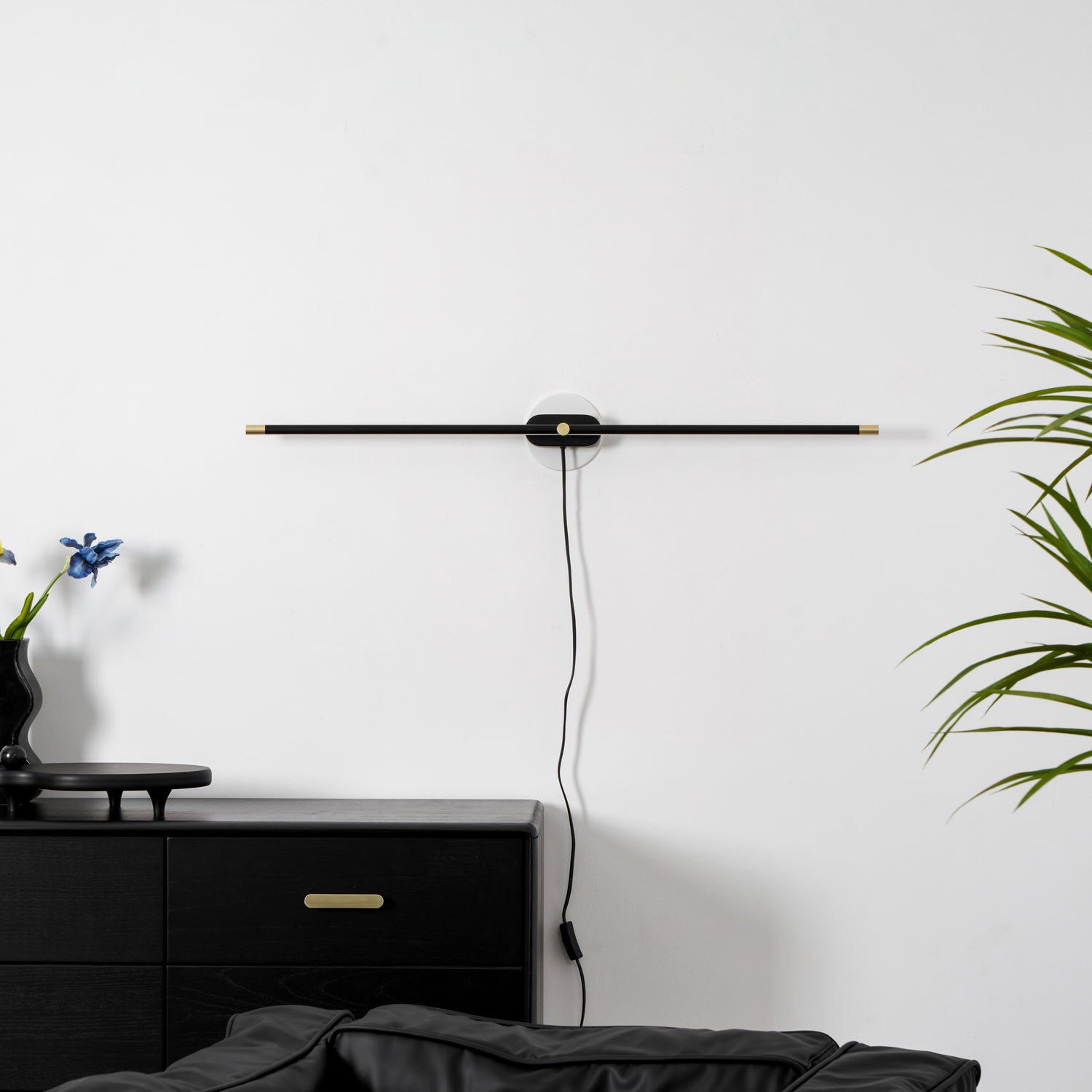 Minimalist Linear Plug-in Wall Lamp Vanity Light