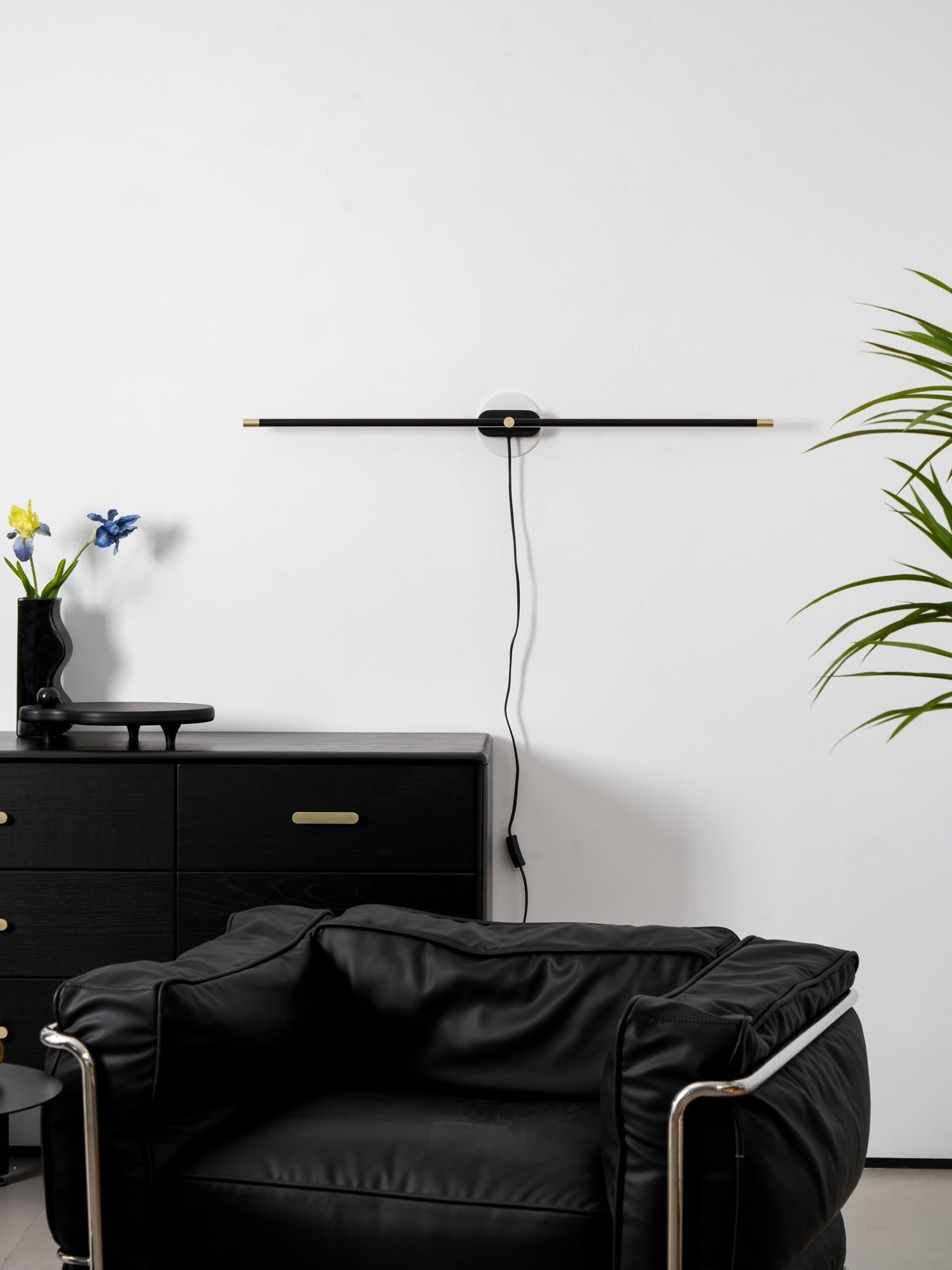Minimalist Linear Plug-in Wall Lamp Vanity Light