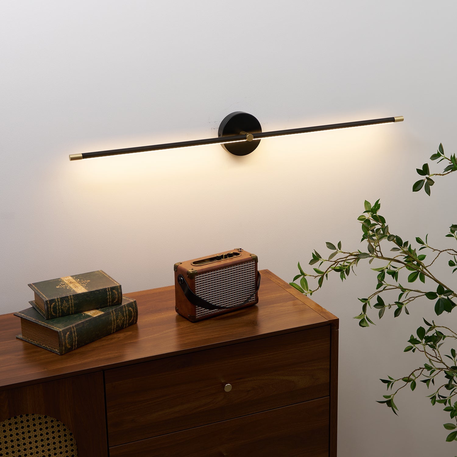 Minimalist Linear LED Plug-in Wall Lamp Vanity Light